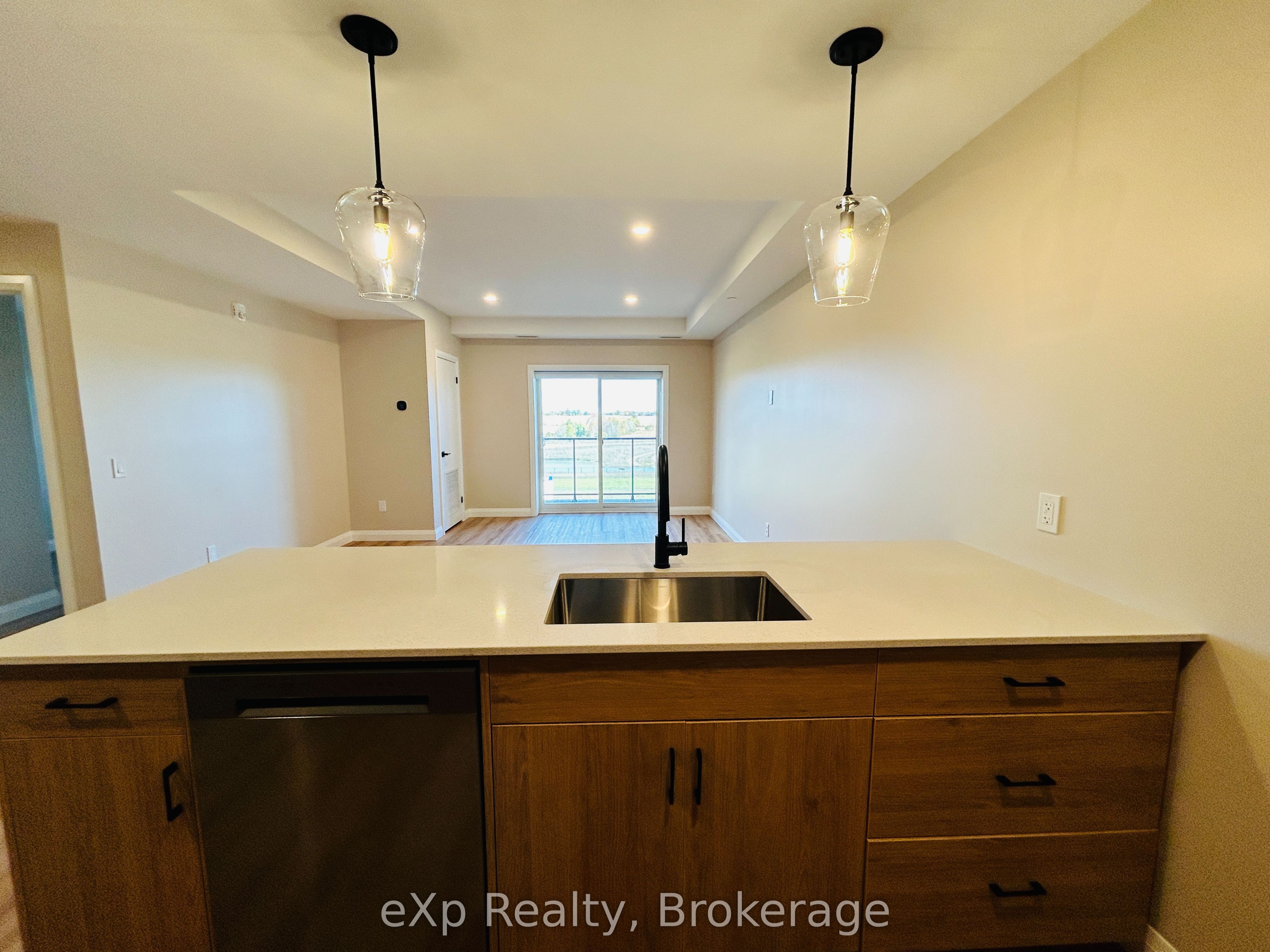 101 Eastridge Road 208, Brockton, ON N0G 2V0 photo 3