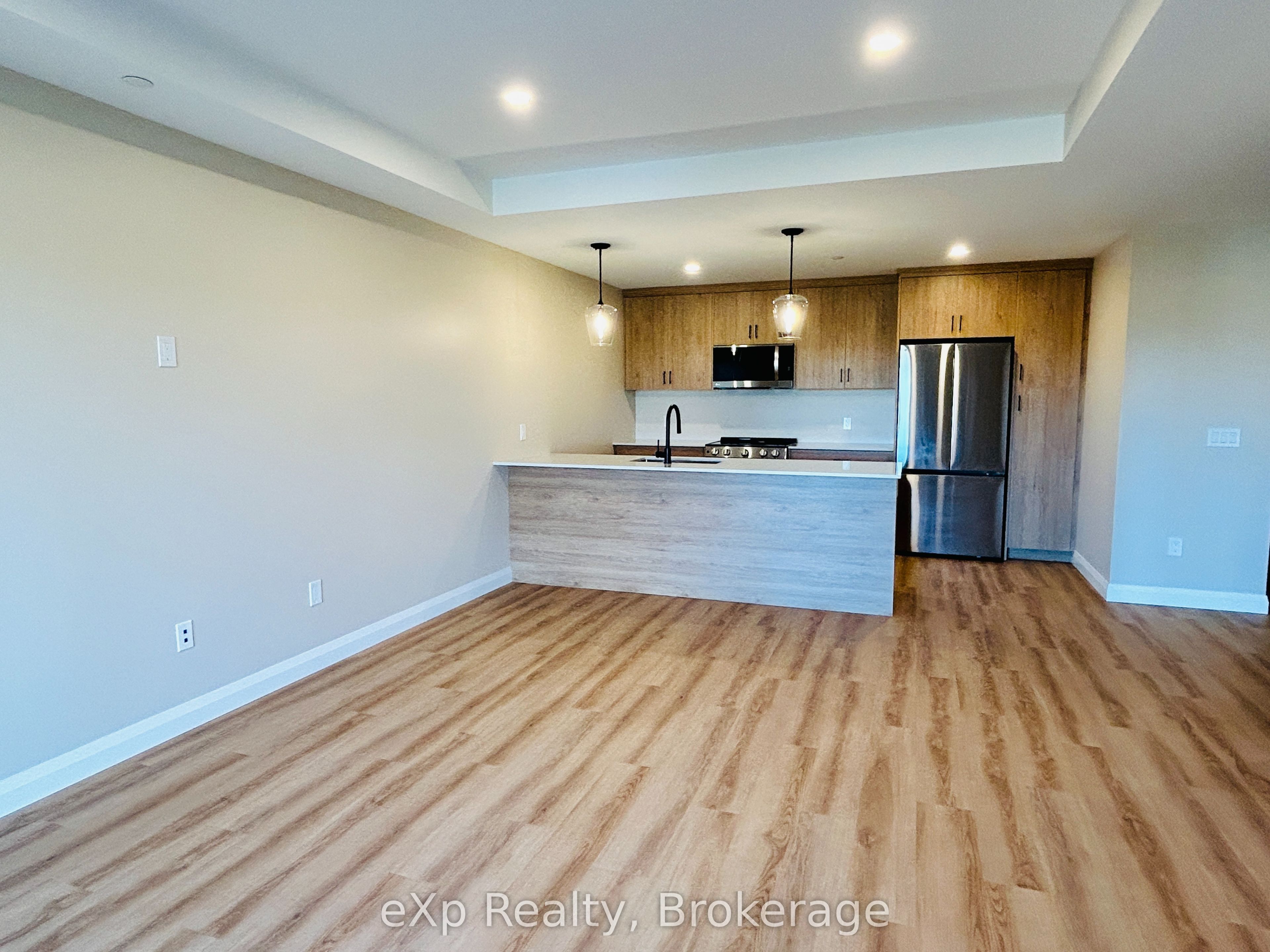 101 Eastridge Road 208, Brockton, ON N0G 2V0 photo 4