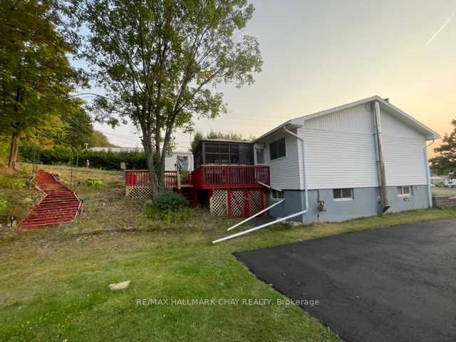 85 Mississauga Avenue, Elliot Lake, ON P5A 1E1 photo 3