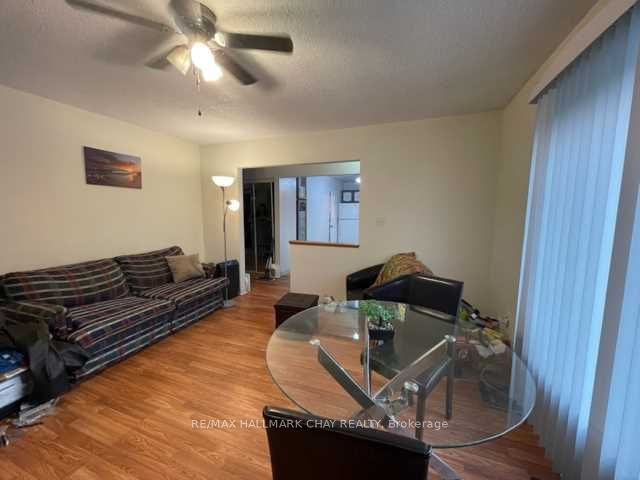 85 Mississauga Avenue, Elliot Lake, ON P5A 1E1 photo 5