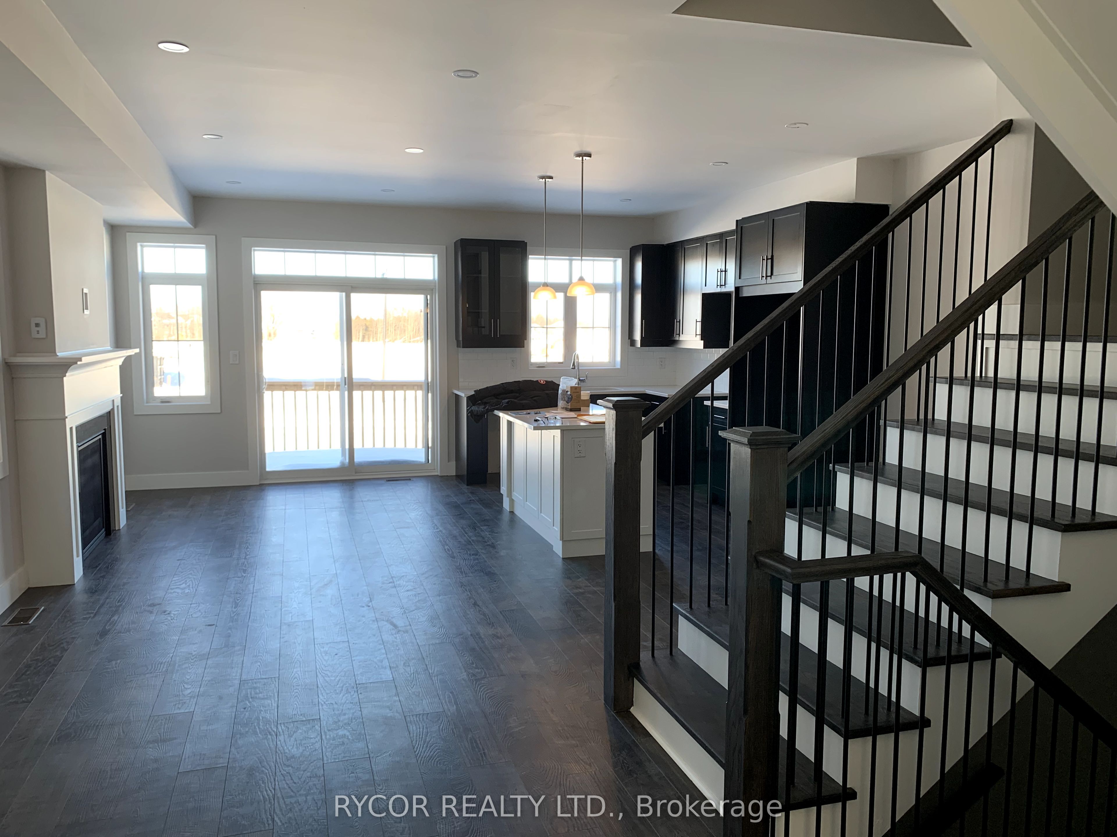 148 Sycamore Street S, Blue Mountains, ON L9Y 4E4 photo 5