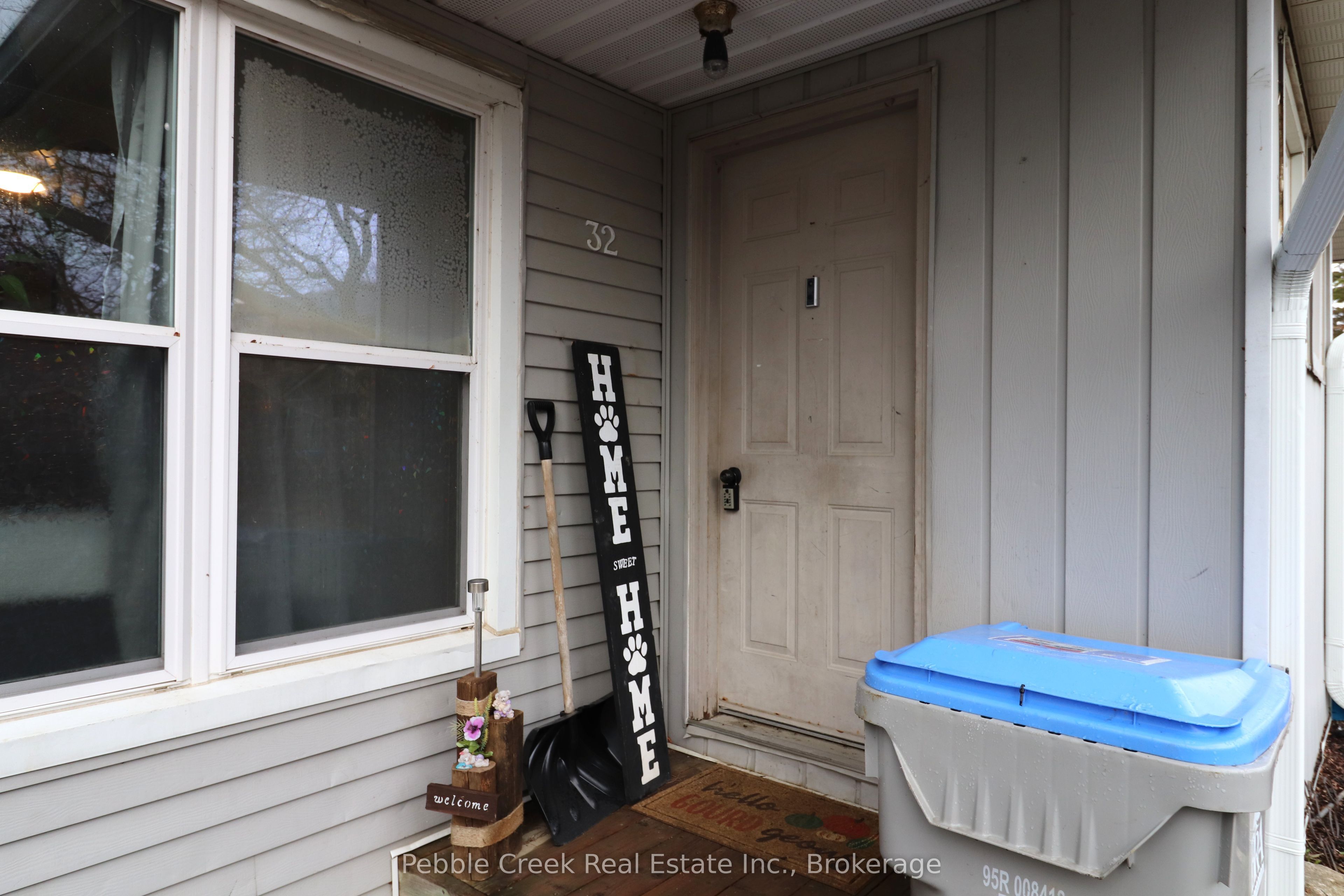 32 St Charles Place, Huron East, ON N0M 1L0 photo 2