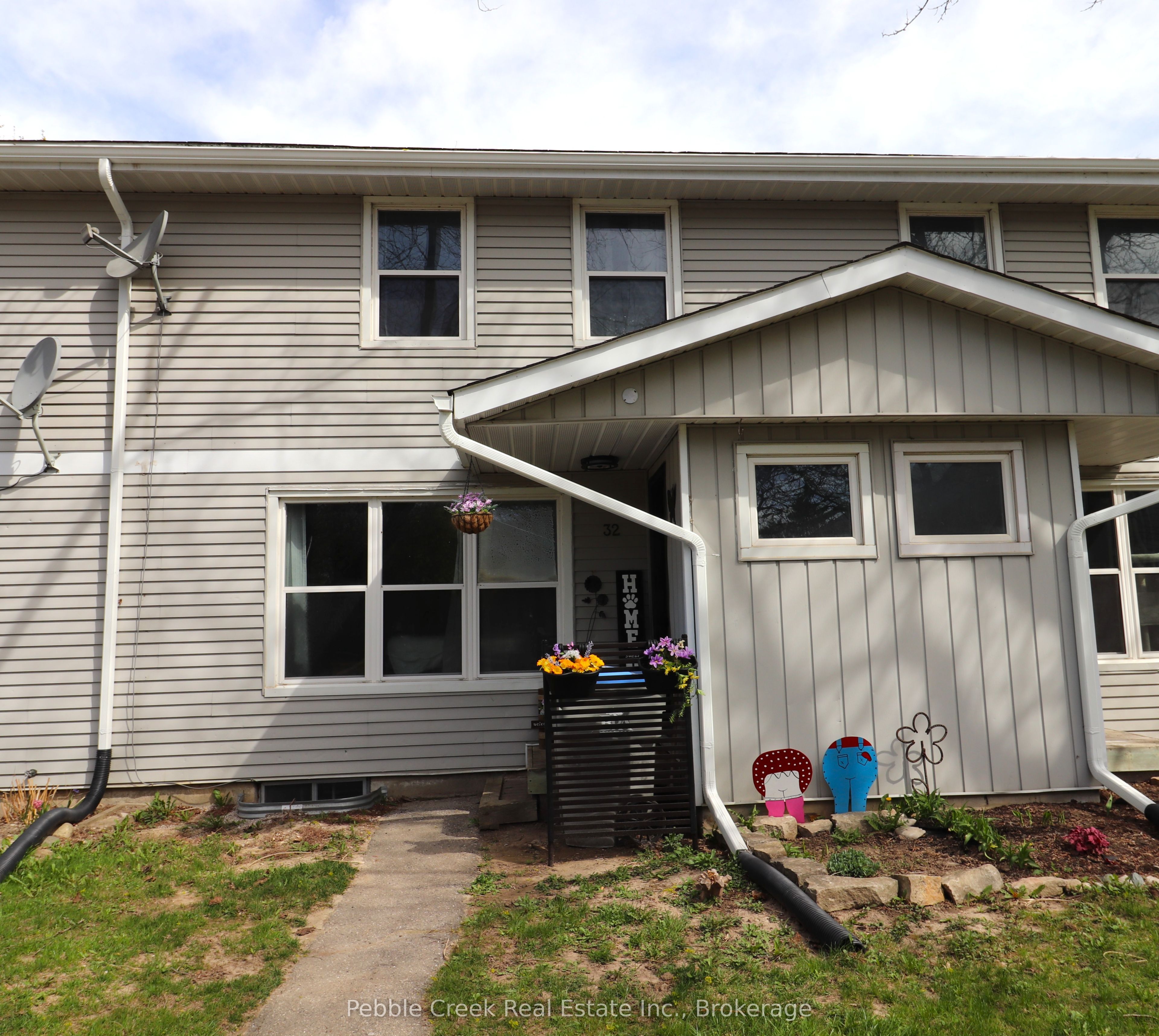 32 St Charles Place, Huron East, ON N0M 1L0 photo 3