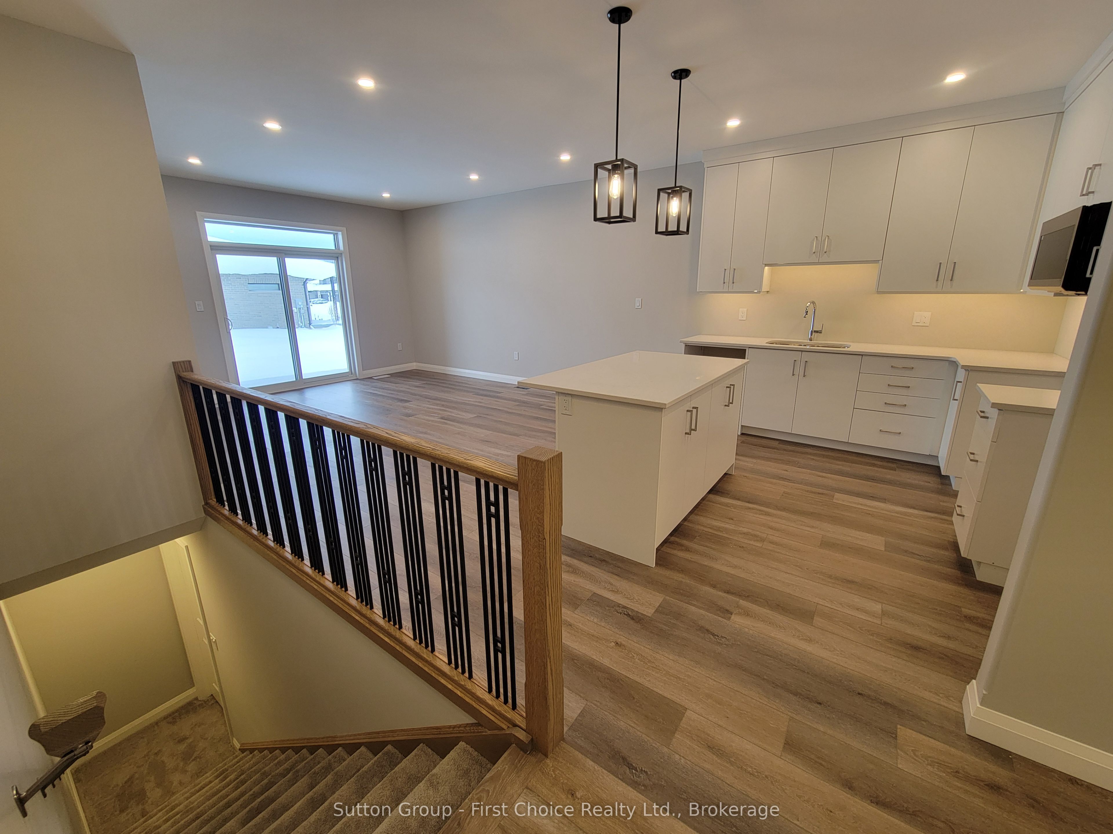 119 ROWE Avenue, South Huron, ON N0M 1S1 photo 3