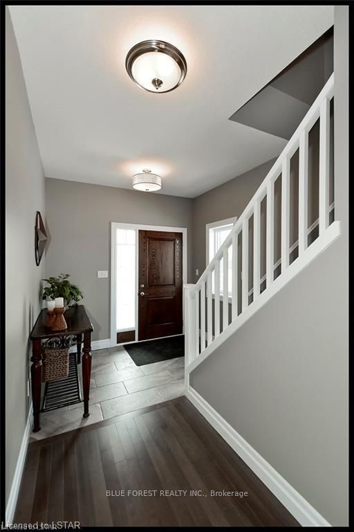 68 FIVE STAKES Street, Southwold, ON N5P 3T2 photo 4