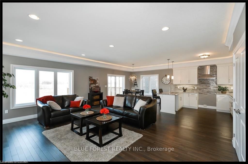 68 FIVE STAKES Street, Southwold, ON N5P 3T2 photo 5