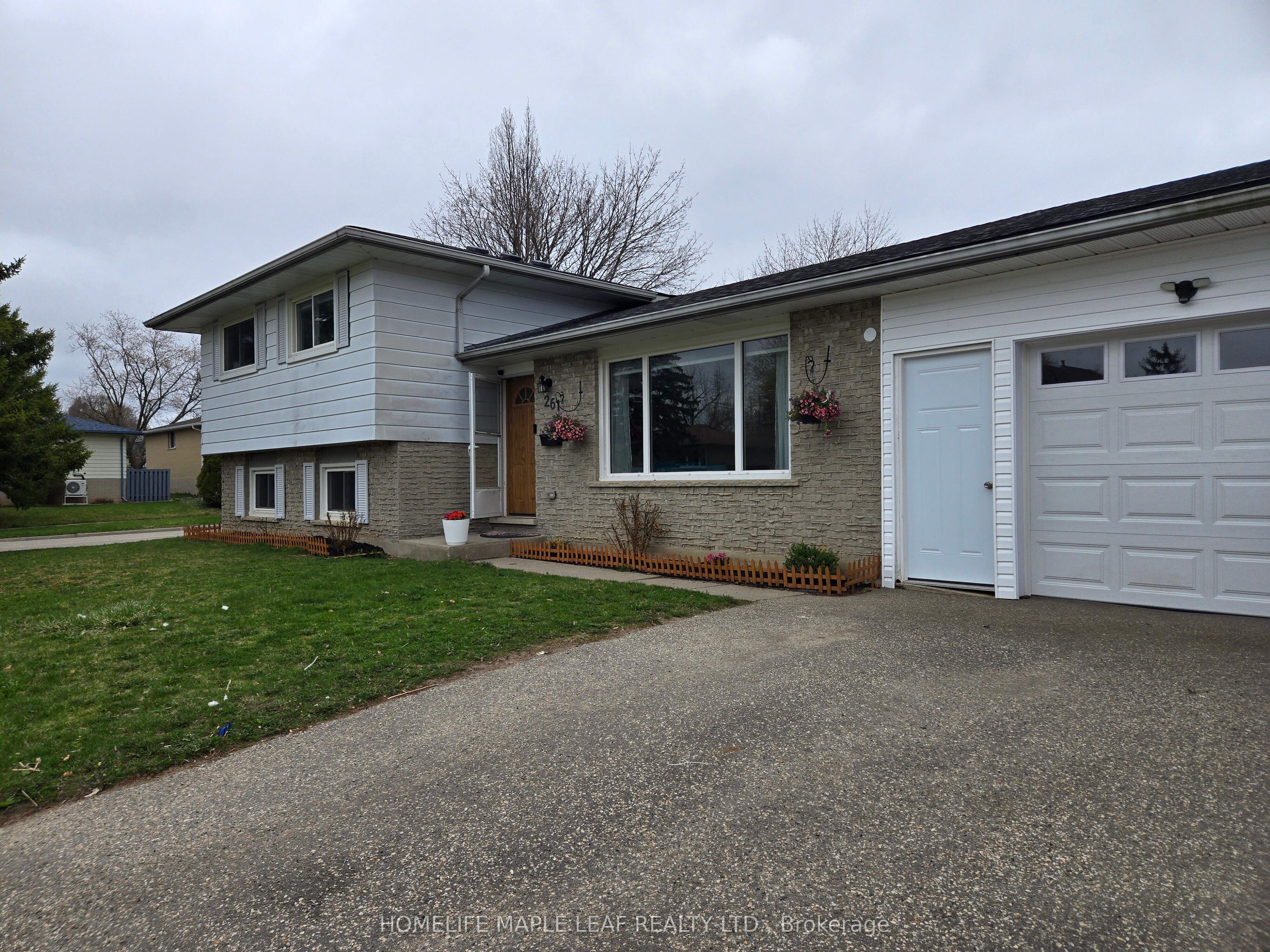 261 Overlea Drive, Kitchener, ON N2M 1T7 photo 3