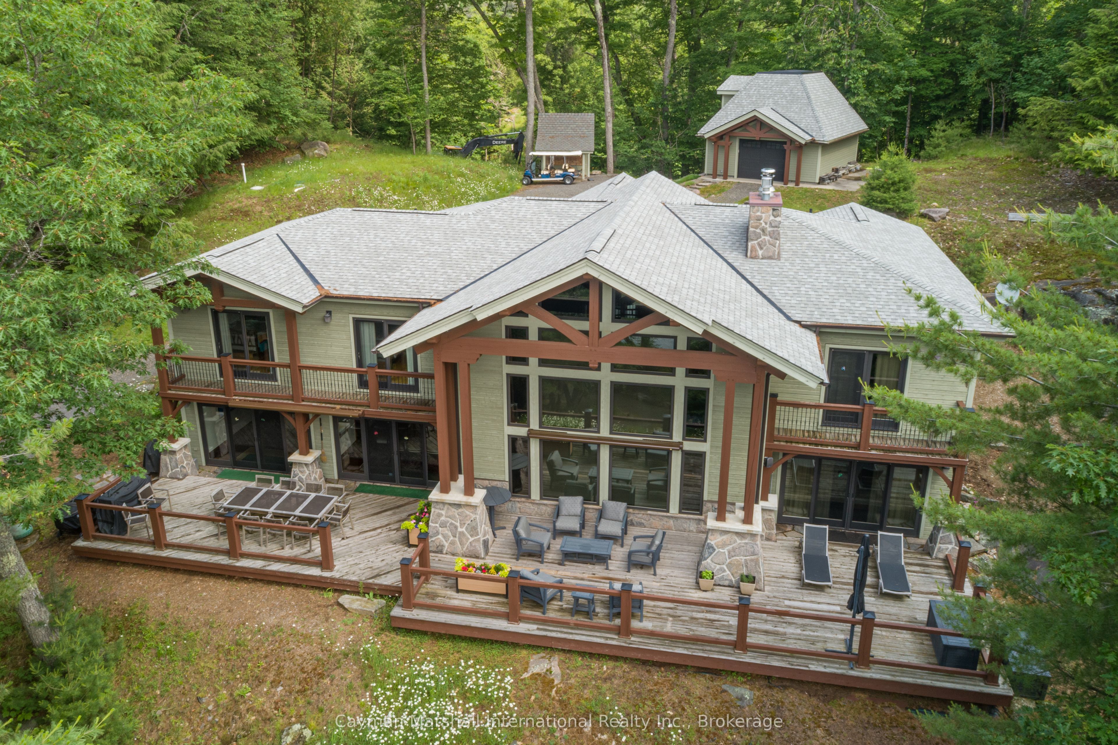 84 BIGWIN ISLAND, Lake of Bays, ON P0B 1A0