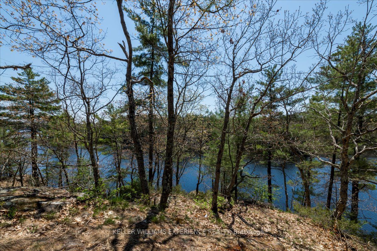 1075 Heintzman Gate, Gravenhurst, ON P0E 1N0 photo 5