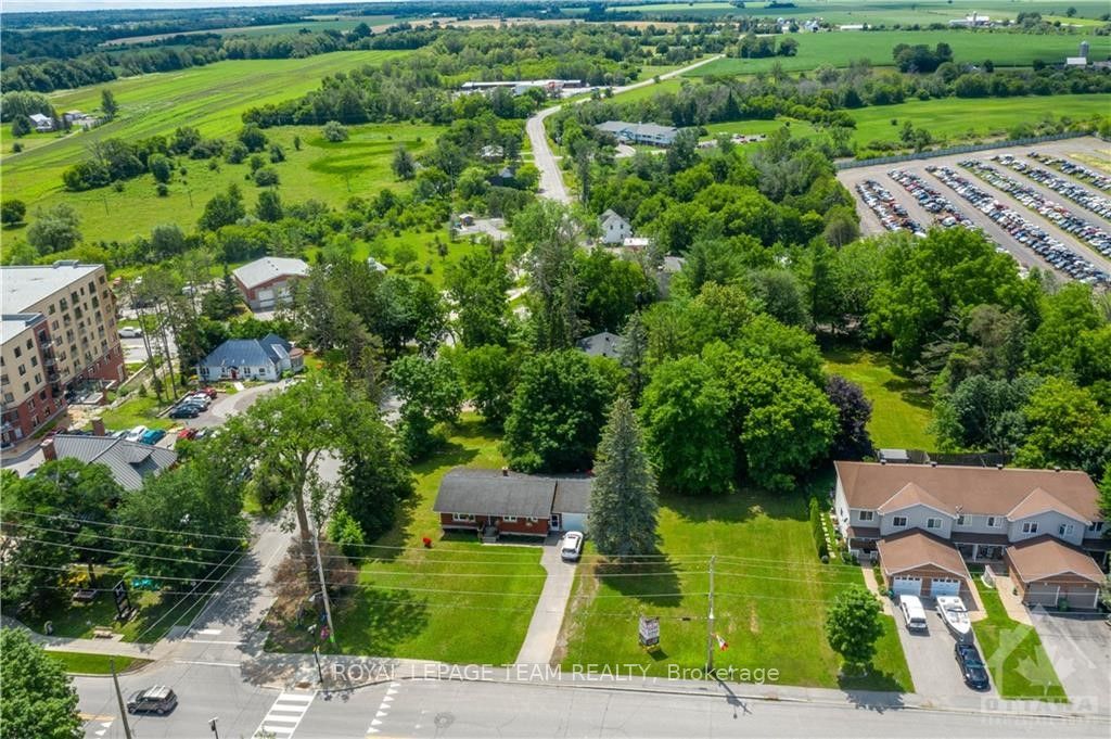 3787 Carp Road, Carp - Huntley Ward, ON K0A 1L0 photo 4