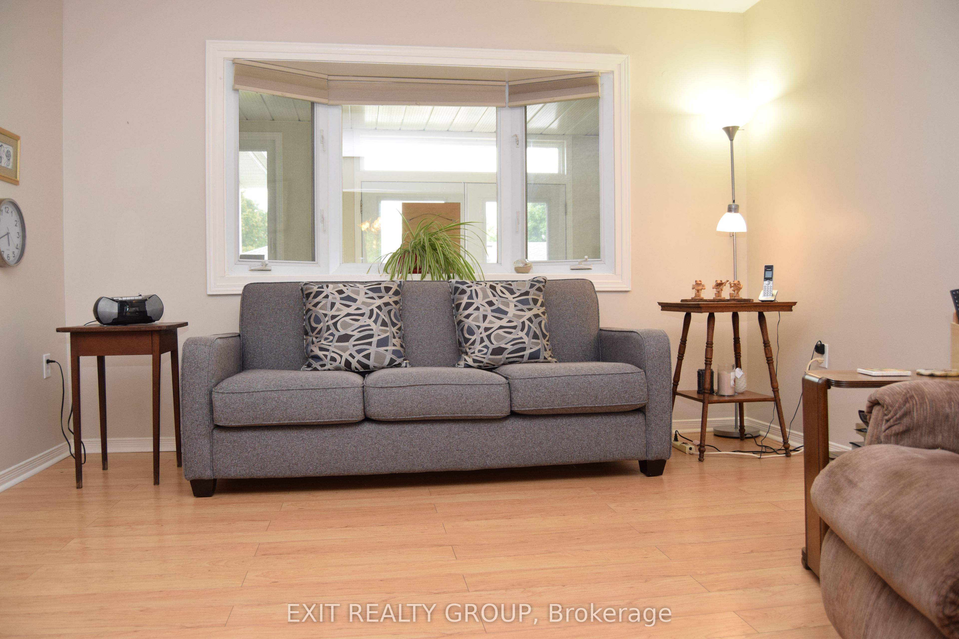 9 Empire Boulevard, Prince Edward County, ON K0K 3L0 photo 5