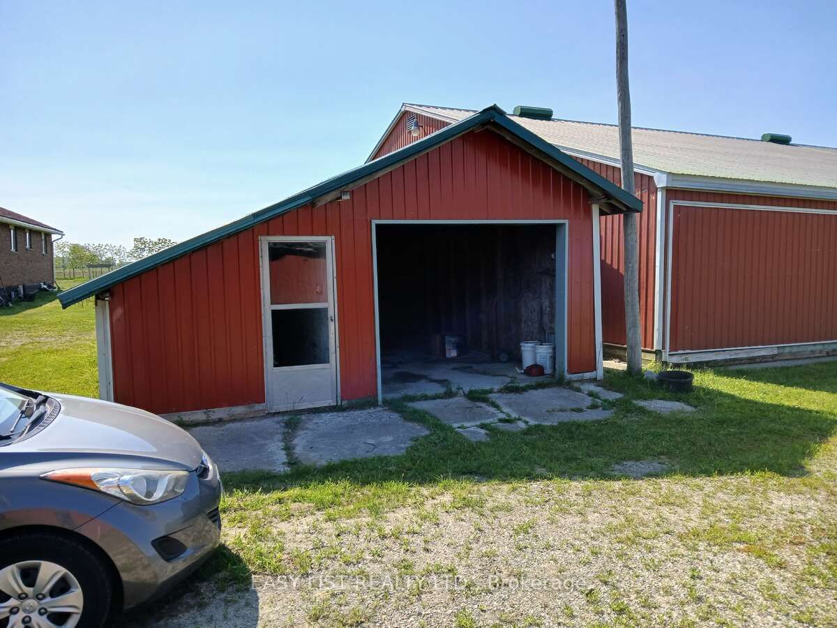 4792 Langbank Line, Dawn-Euphemia, ON N0P 1K0 photo 5