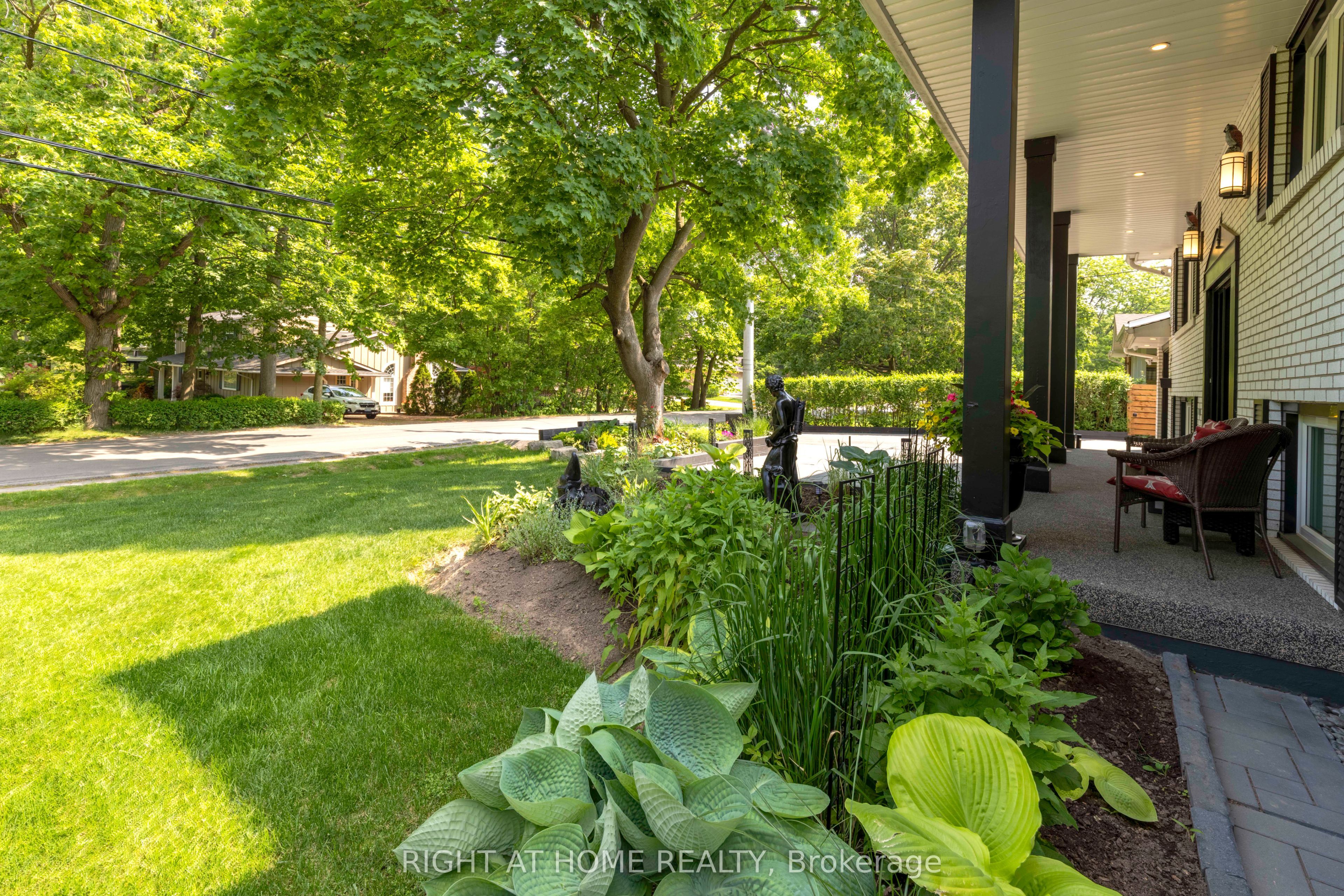 212 Lockhart Drive, St. Catharines, ON L2T 1X1 photo 4