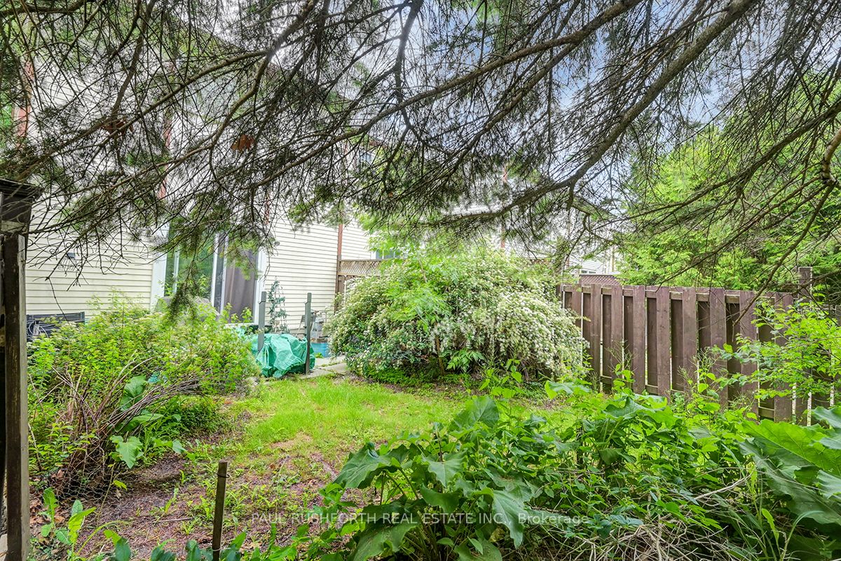 1155 Millwood Court, Orleans - Convent Glen and Area, ON K1C 3E9 photo 5
