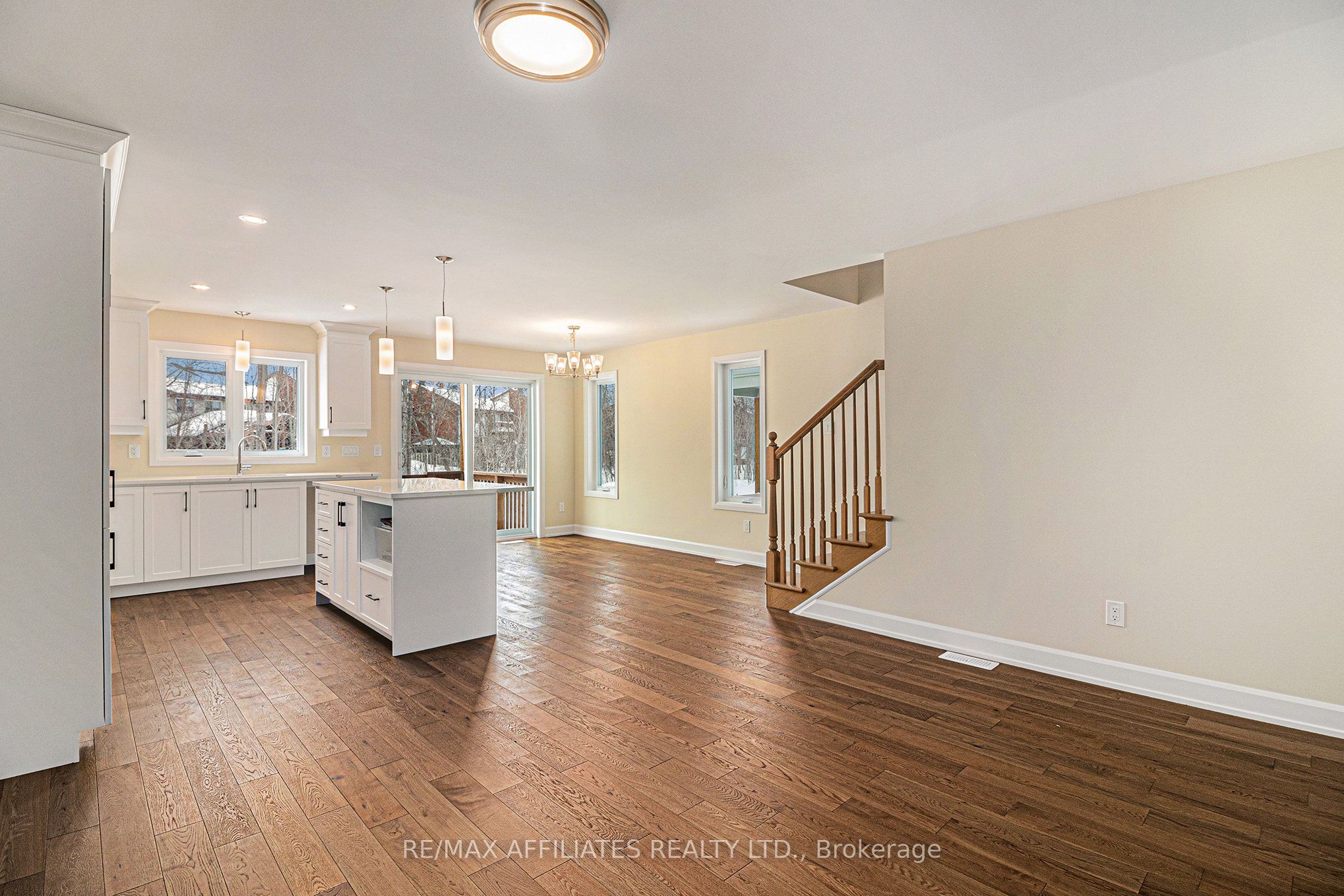 361 VOYAGEUR Place, Russell, ON K0A 1W0 photo 3