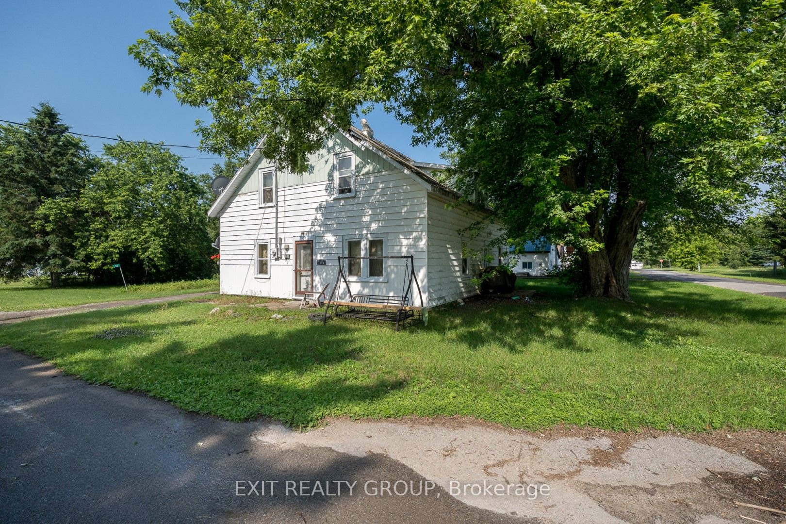 53 Clement Street, Addington Highlands, ON K0H 1P0 photo 2