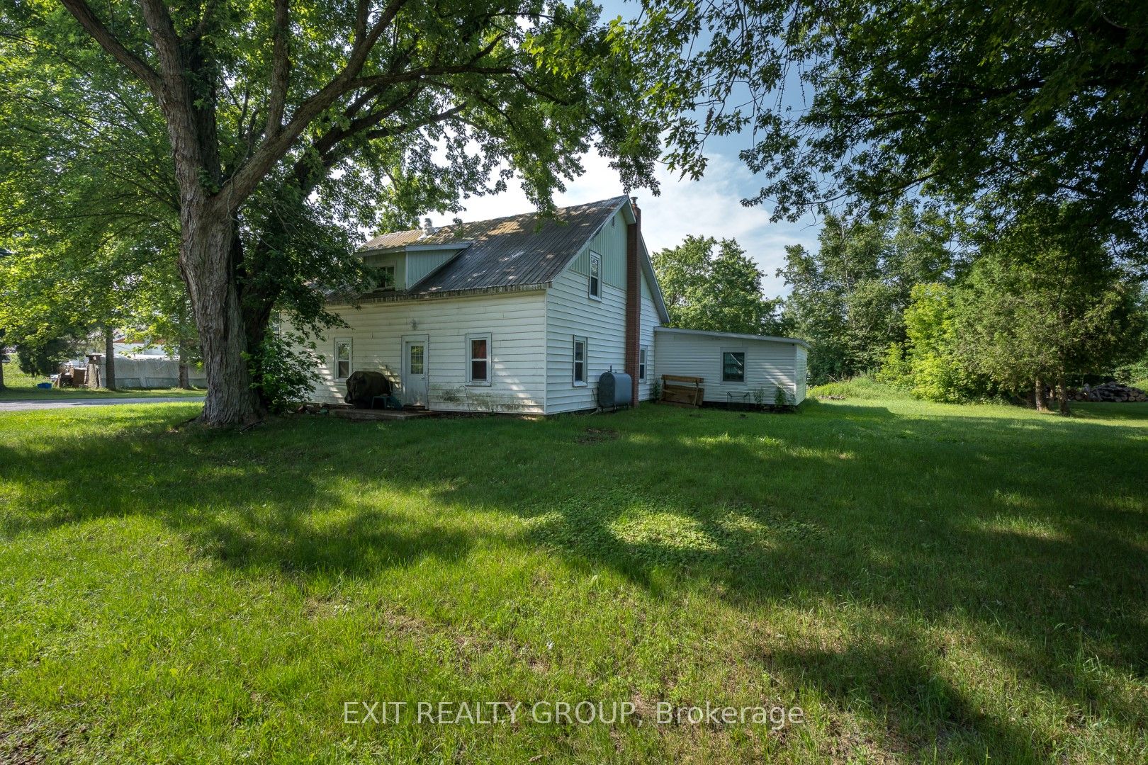 53 Clement Street, Addington Highlands, ON K0H 1P0 photo 3