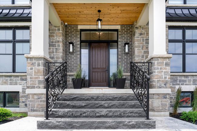 101 Grindelwald Court, Blue Mountains, ON L9Y 0Z8 photo 3