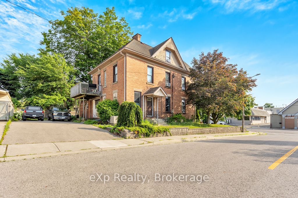 22 Harvey Street, Tillsonburg, ON N4G 3J6 photo 5