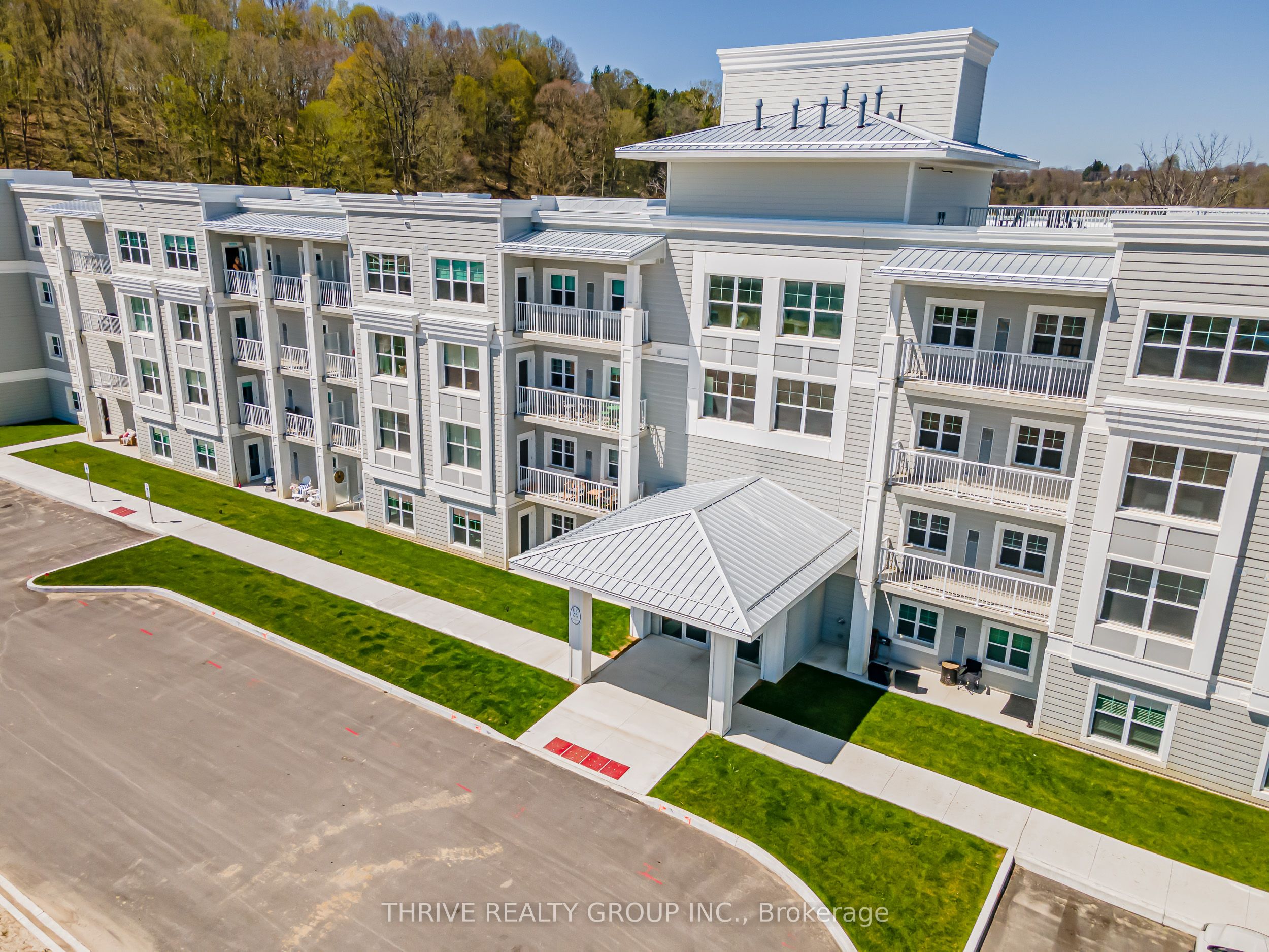 100 The Promenade 204, Central Elgin, ON N5L 0B7 photo 2