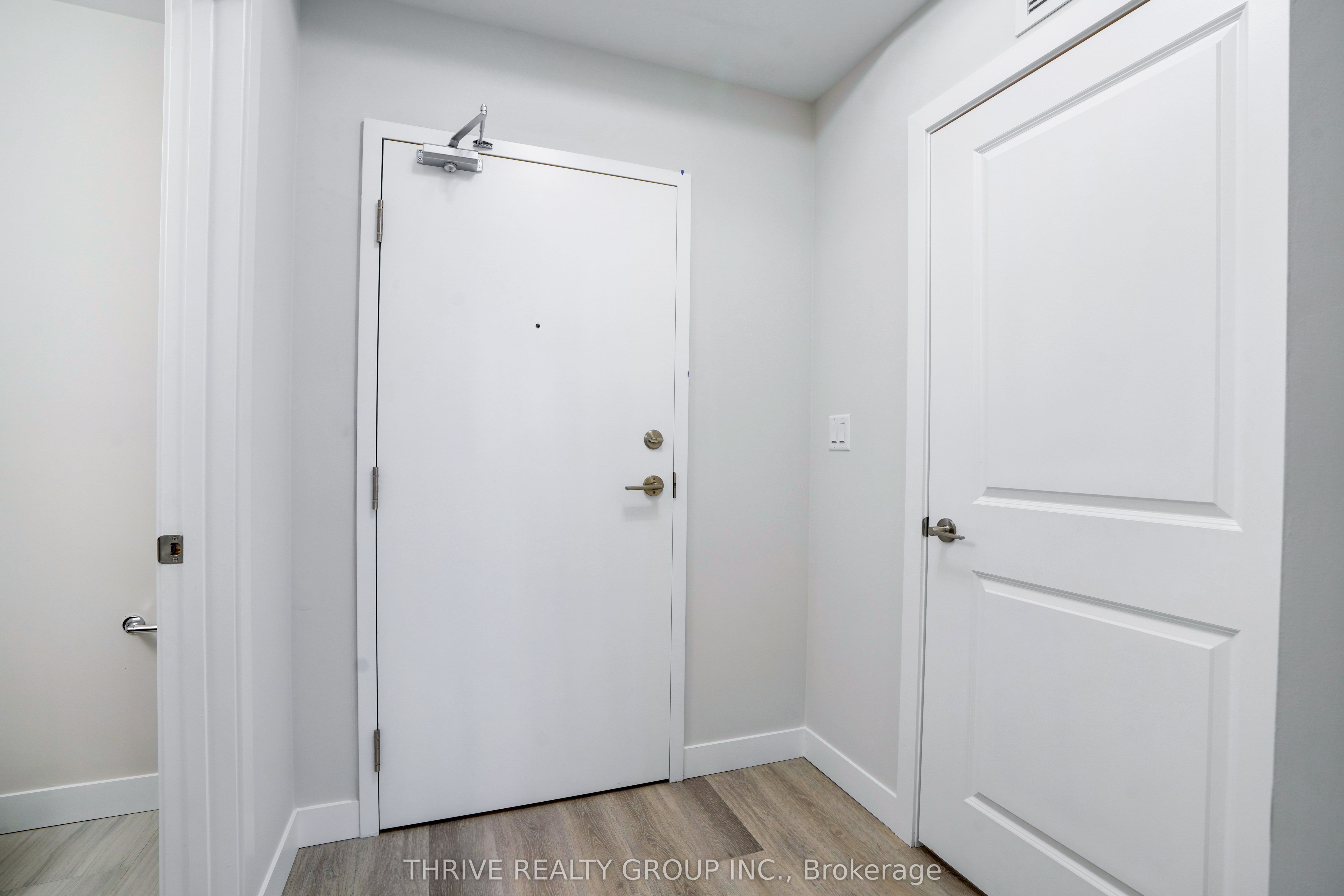 100 The Promenade 204, Central Elgin, ON N5L 0B7 photo 3