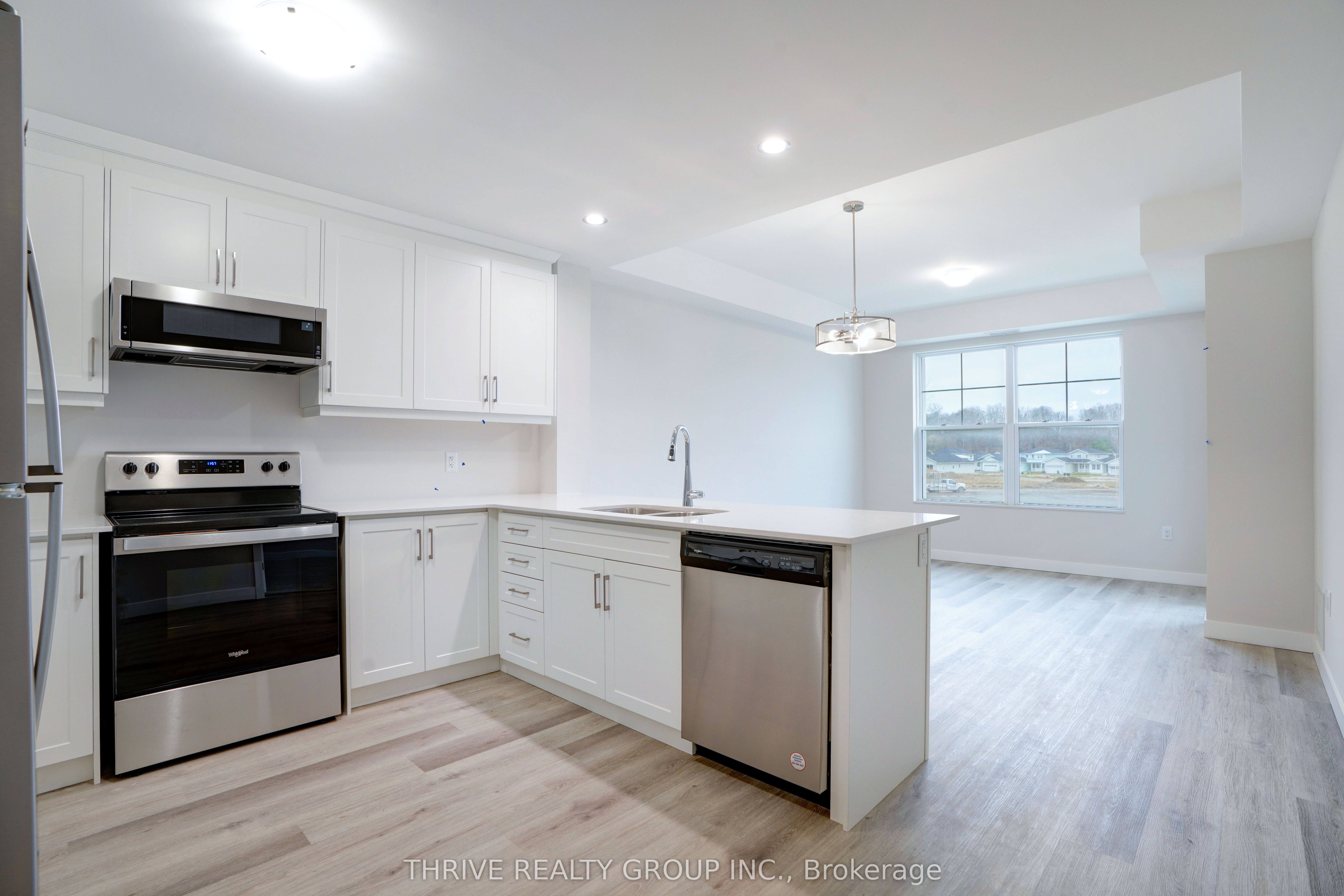 100 The Promenade 204, Central Elgin, ON N5L 0B7 photo 4