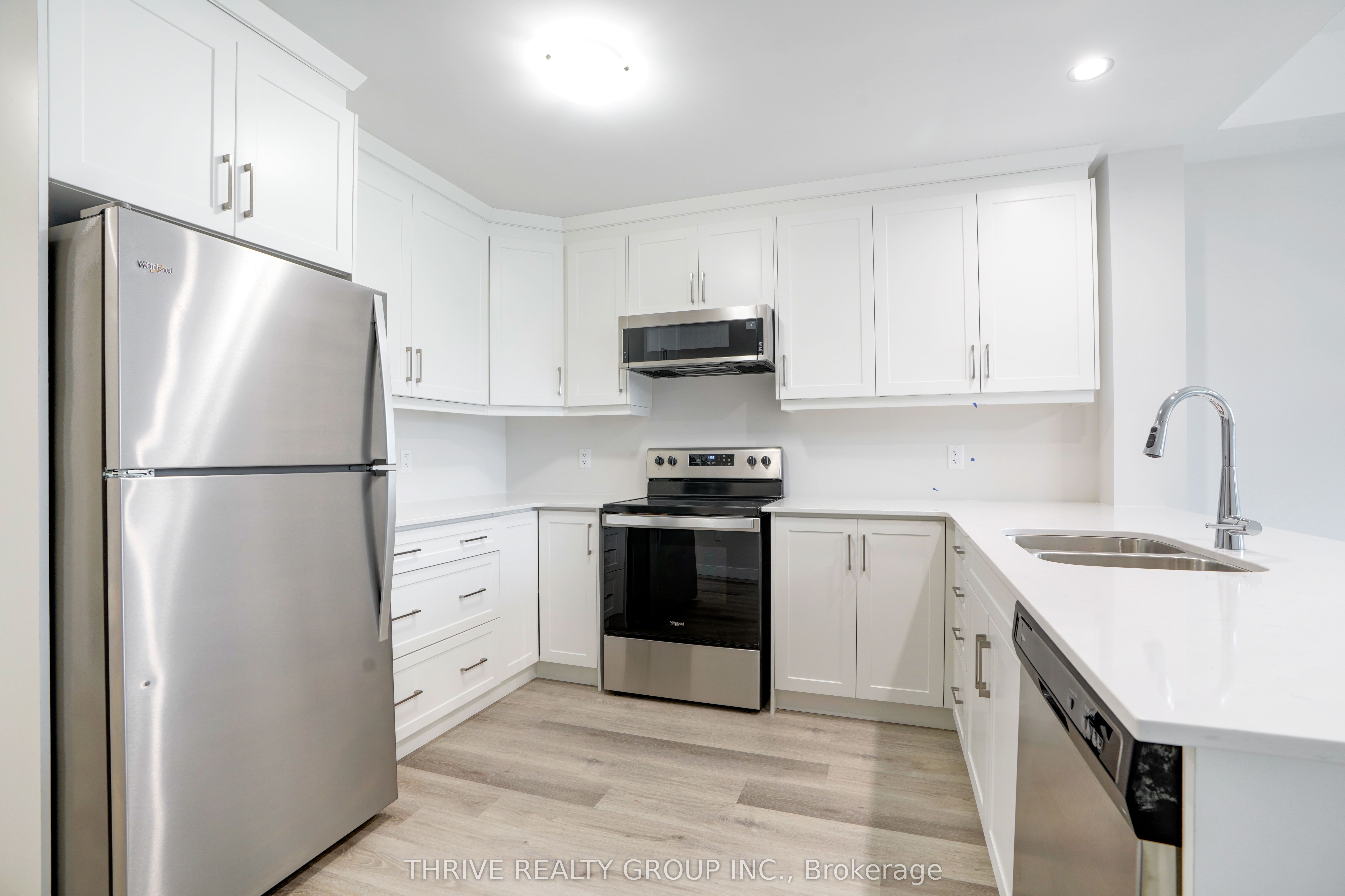100 The Promenade 204, Central Elgin, ON N5L 0B7 photo 5