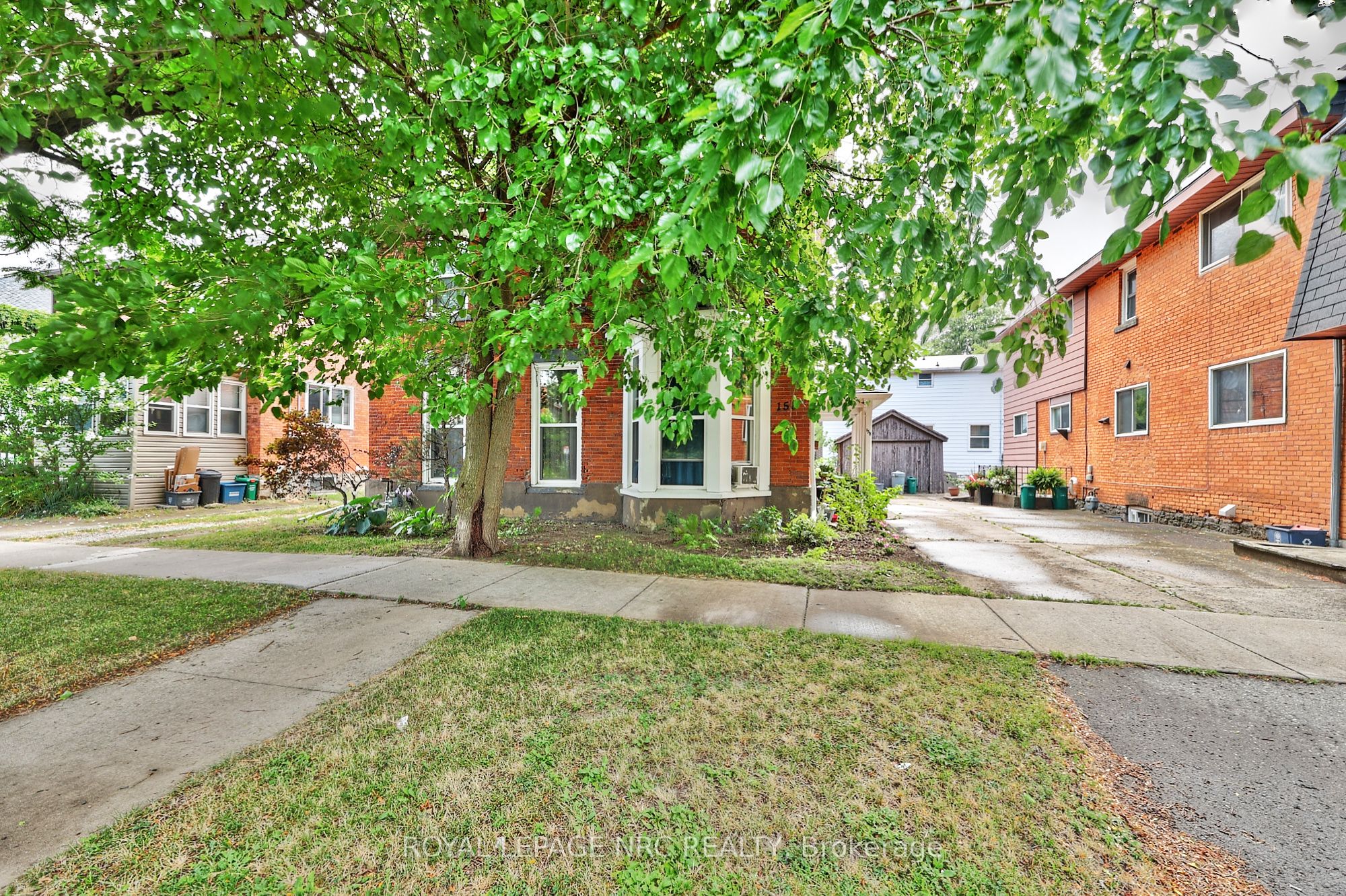 158 Lake Street, St. Catharines, ON L2R 5Y7 photo 2