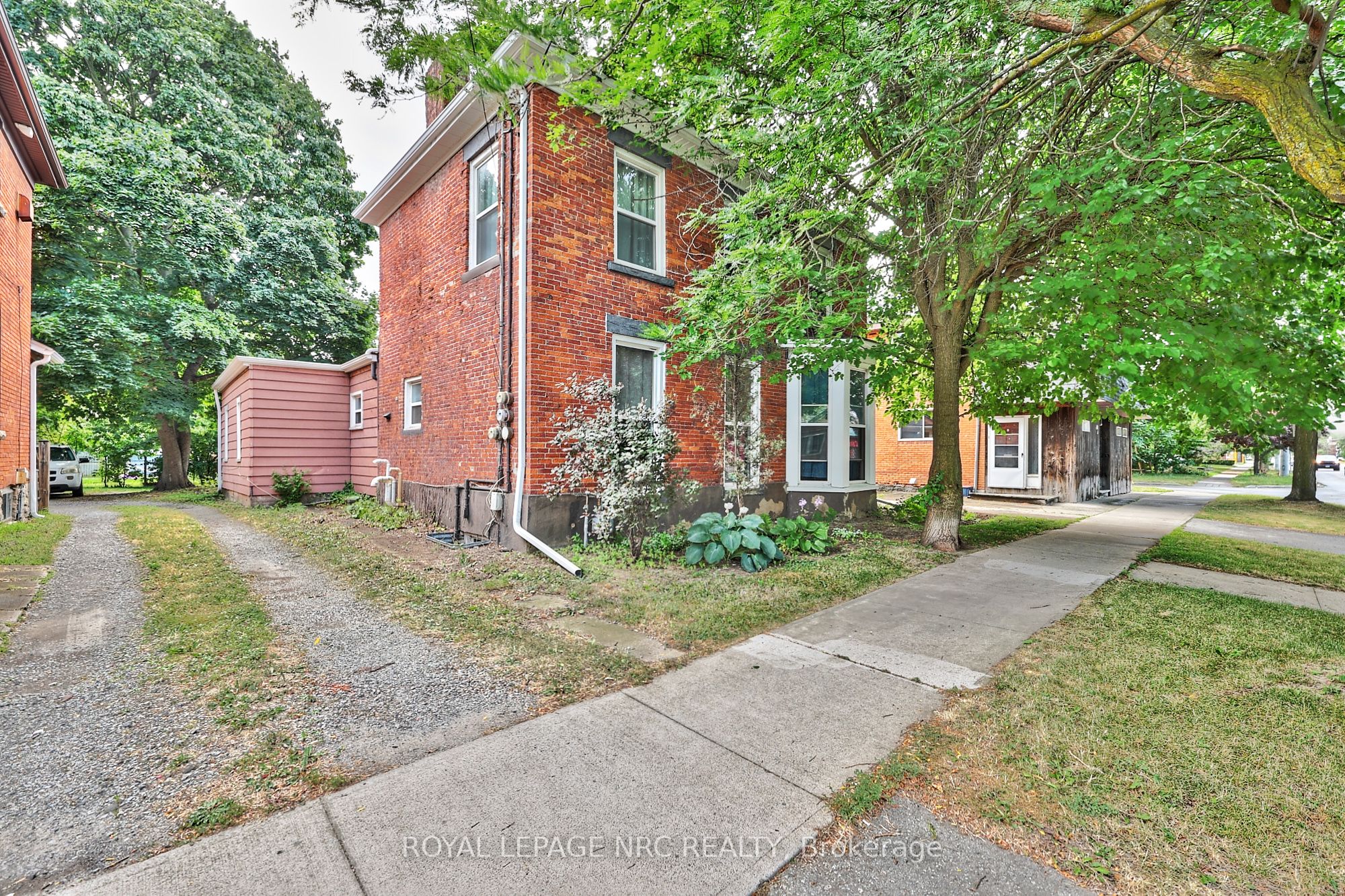 158 Lake Street, St. Catharines, ON L2R 5Y7 photo 4