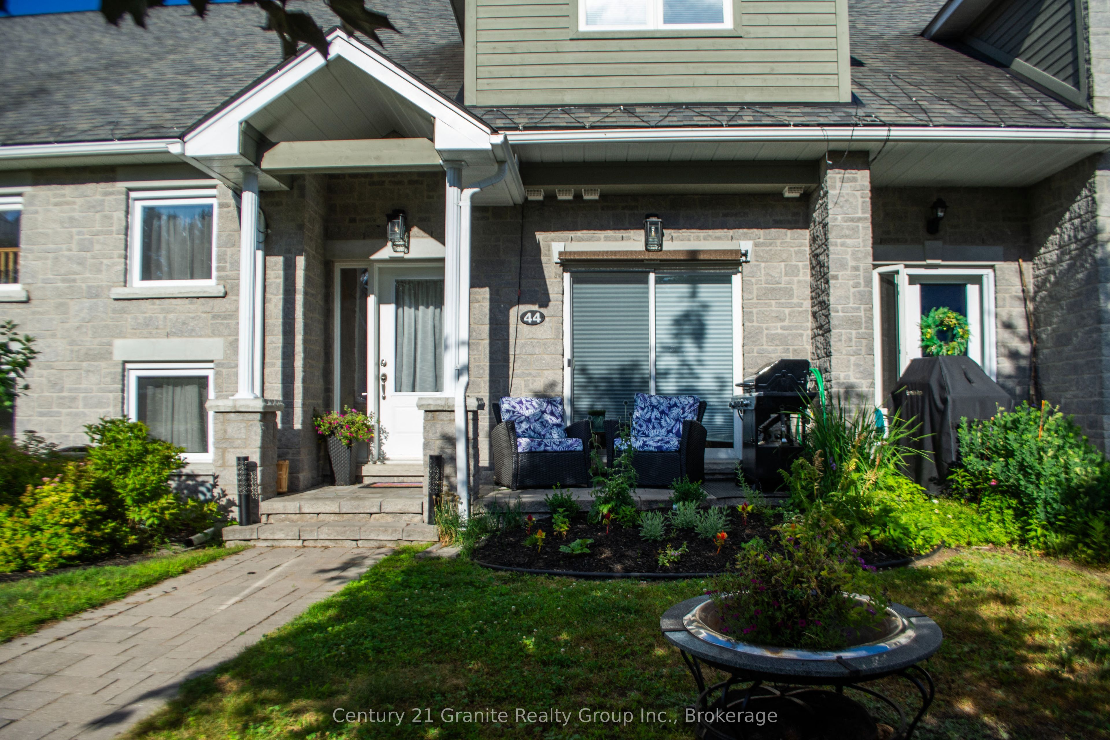 44 Webb Circle, Dysart et al, ON K0M 1S0 photo 2