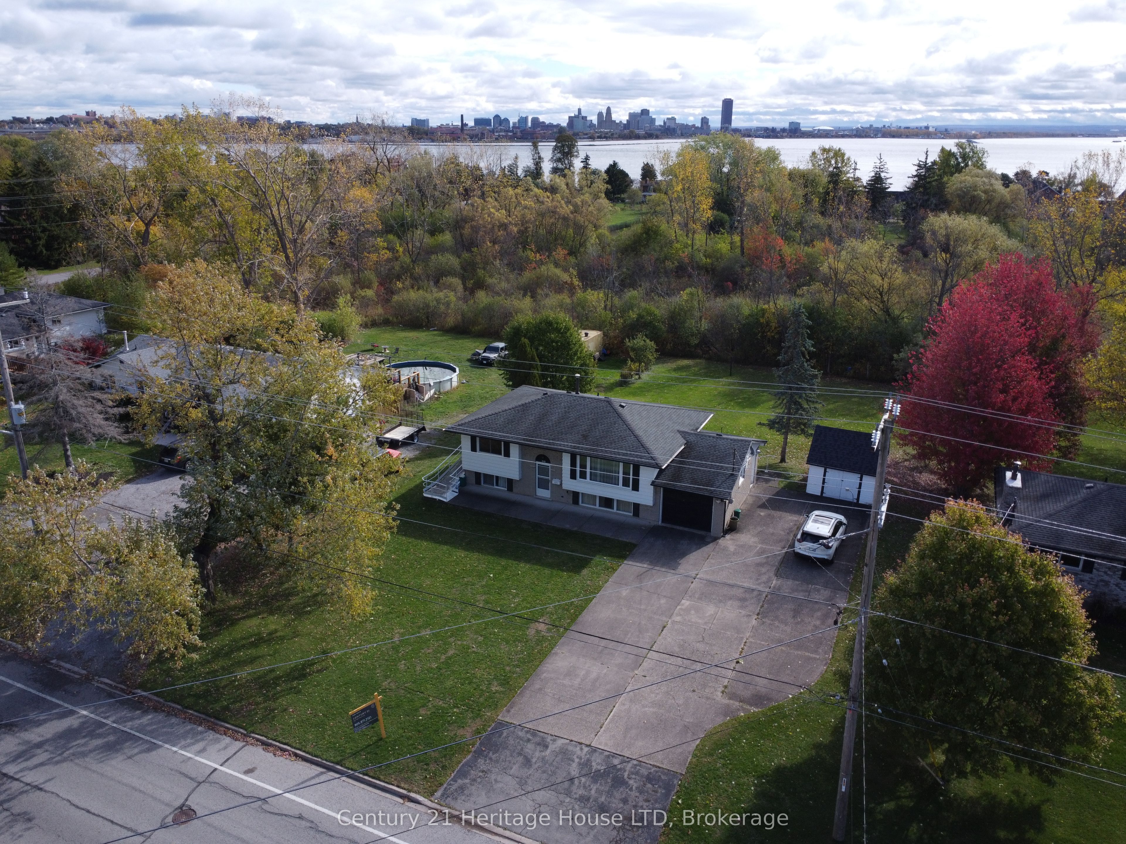 310 Albany Street, Fort Erie, ON L2A 1L9