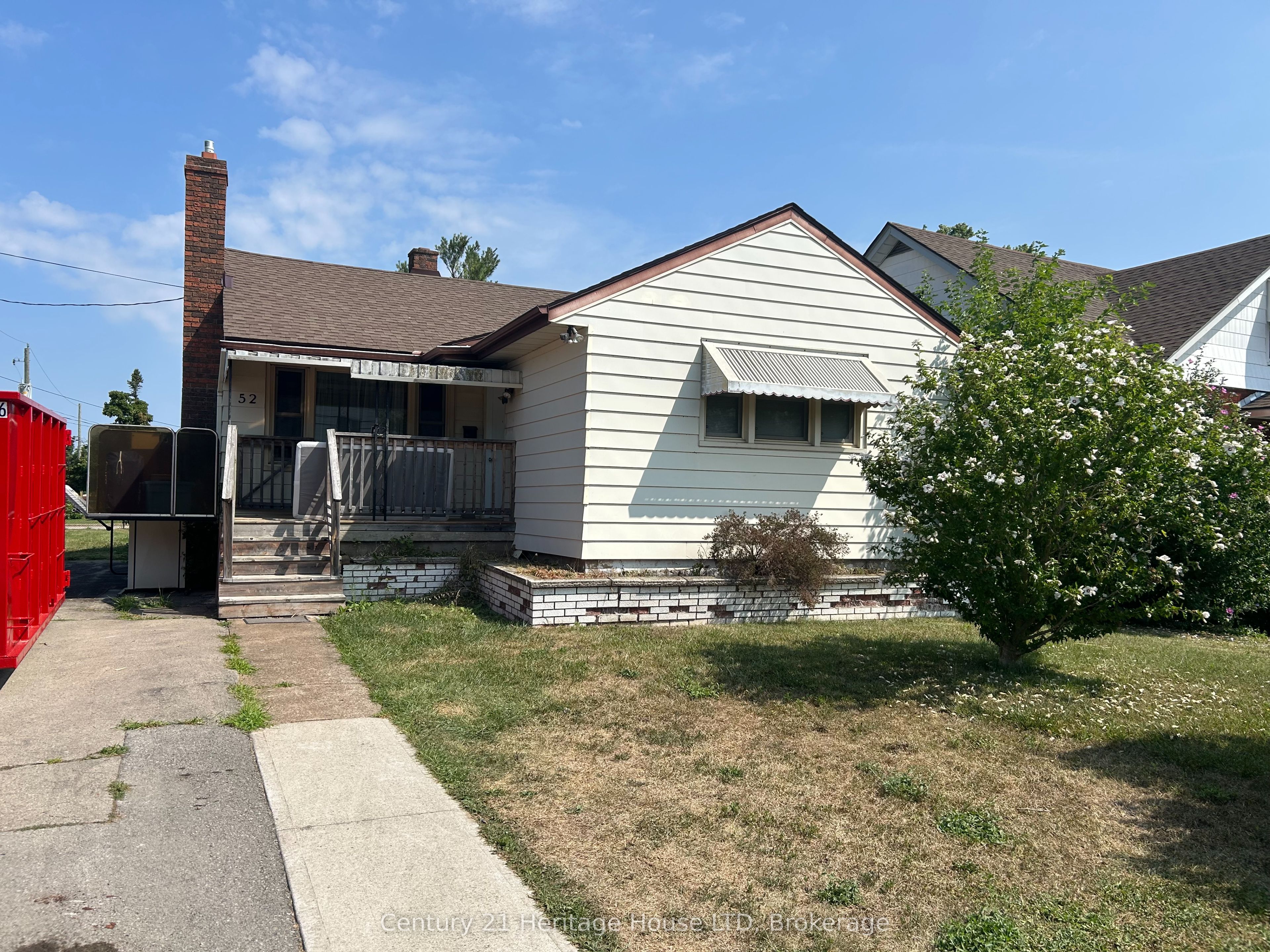 310 Albany Street, Fort Erie, ON L2A 1L9 photo 2