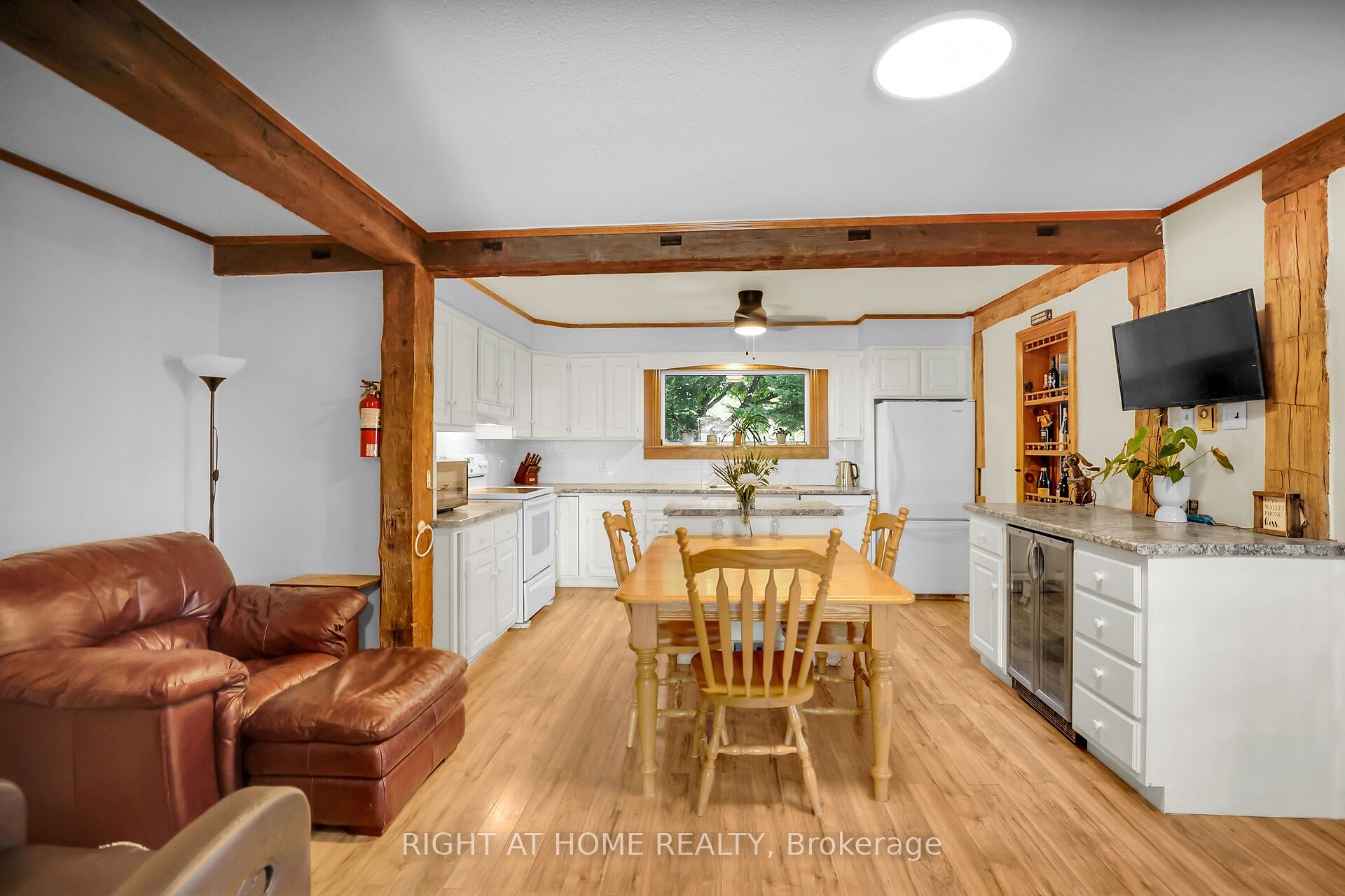 1027 Niagara Stone Road, Niagara-on-the-Lake, ON L0S 1J0 photo 4