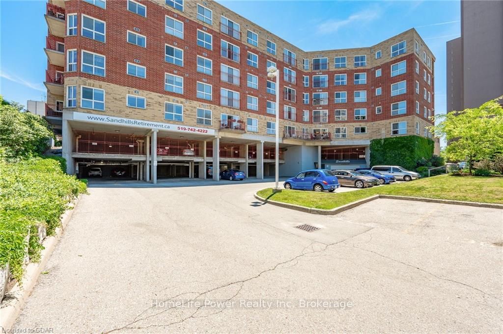 20 ST GEORGE Street 208, Kitchener, ON N2G 2S7