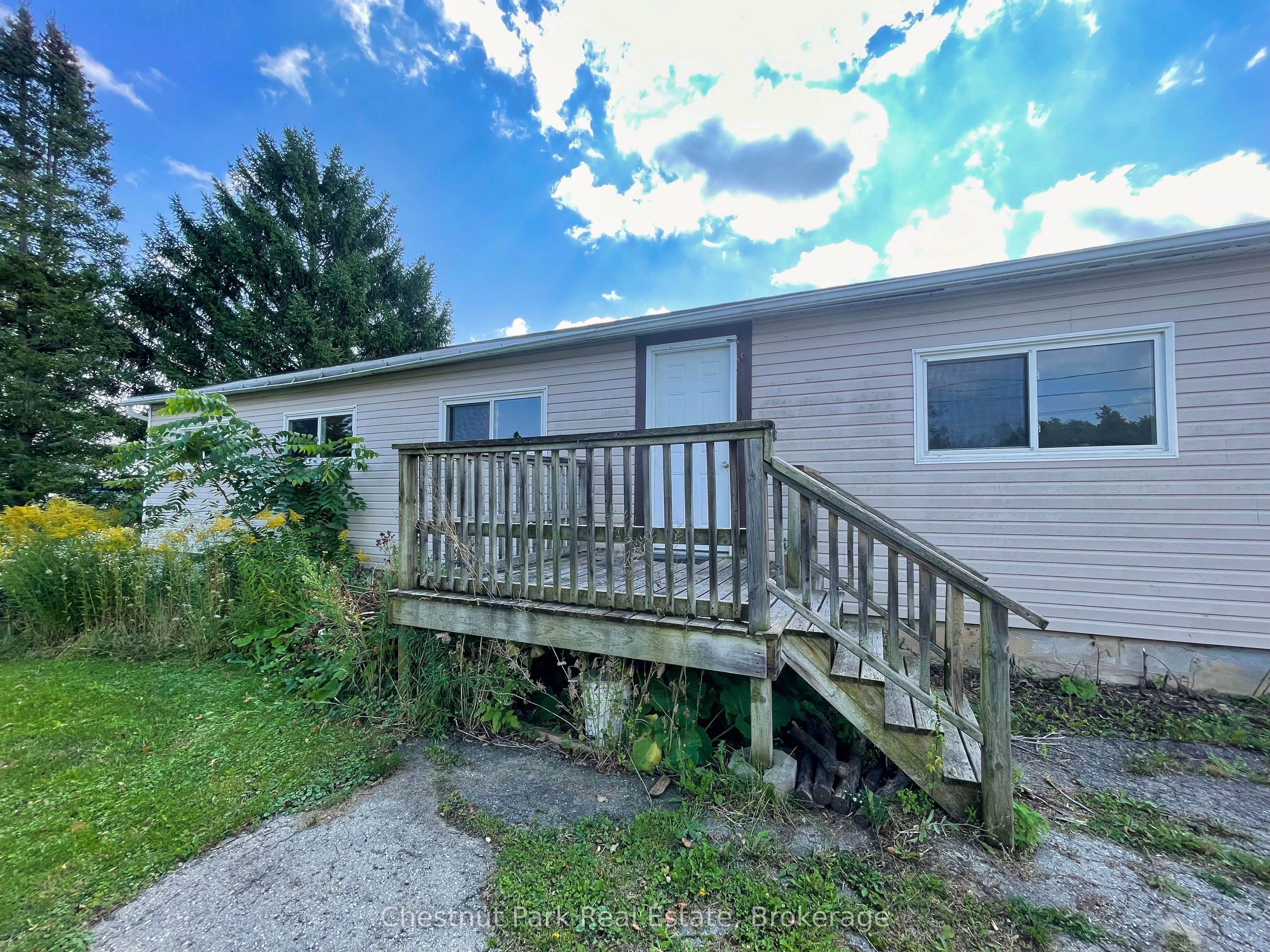 383 Thompson Street, Meaford, ON N4L 1H7 photo 2