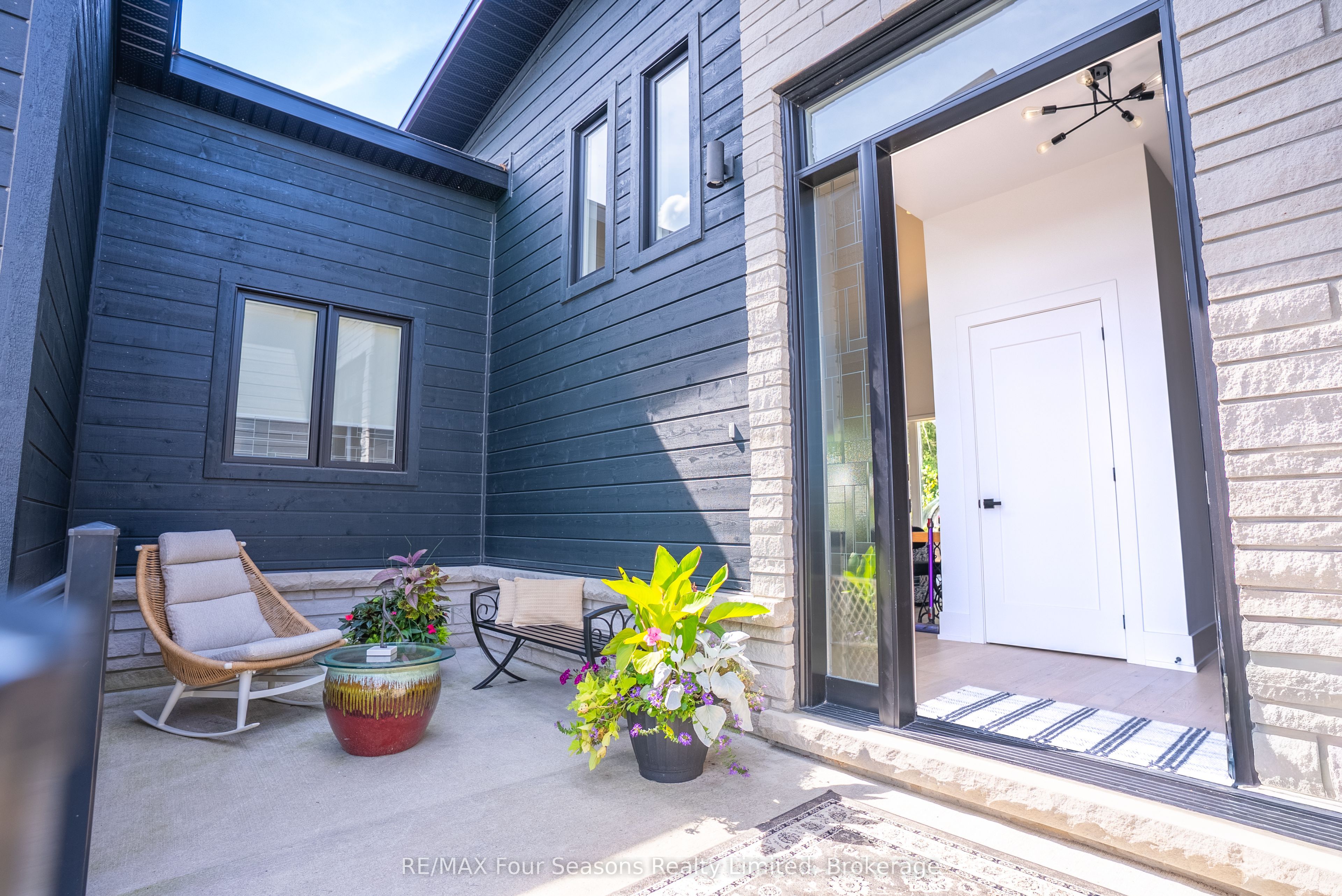 102 Goldie Court, Blue Mountains, ON N0H 1J0 photo 4