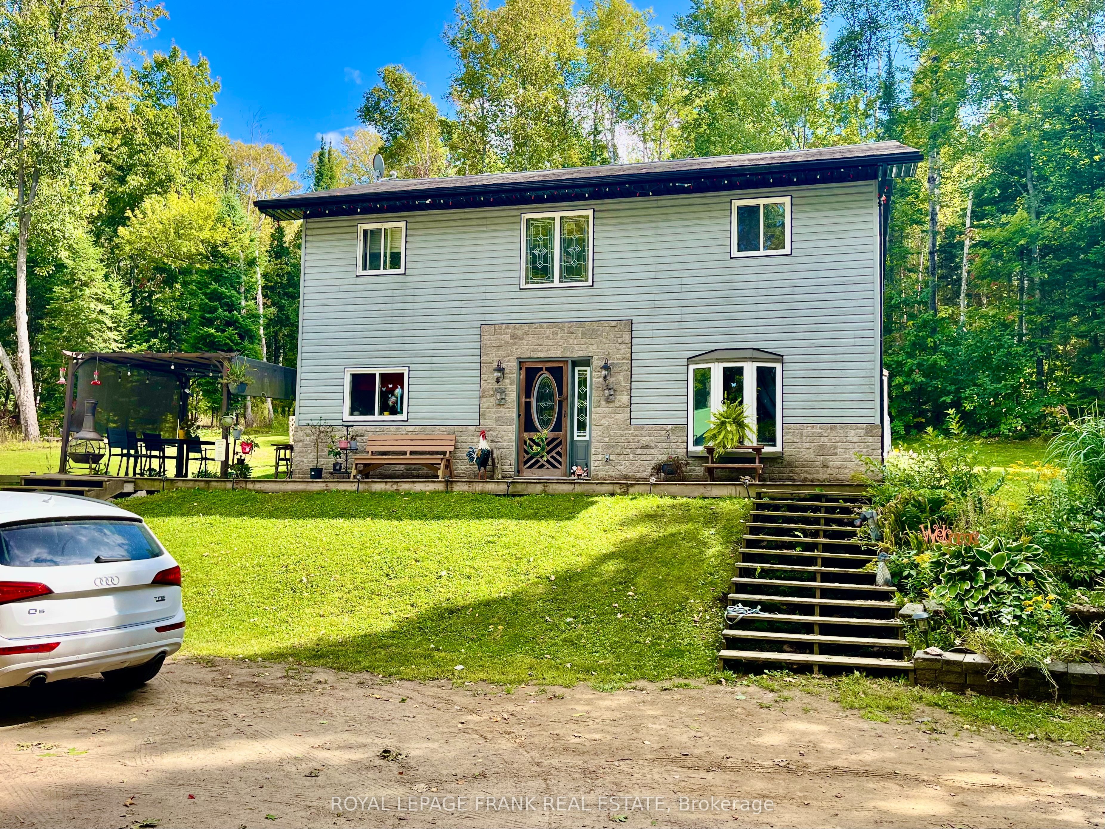 1630 Musclow Greenview Road, Hastings Highlands, ON K0L 1C0 photo 2