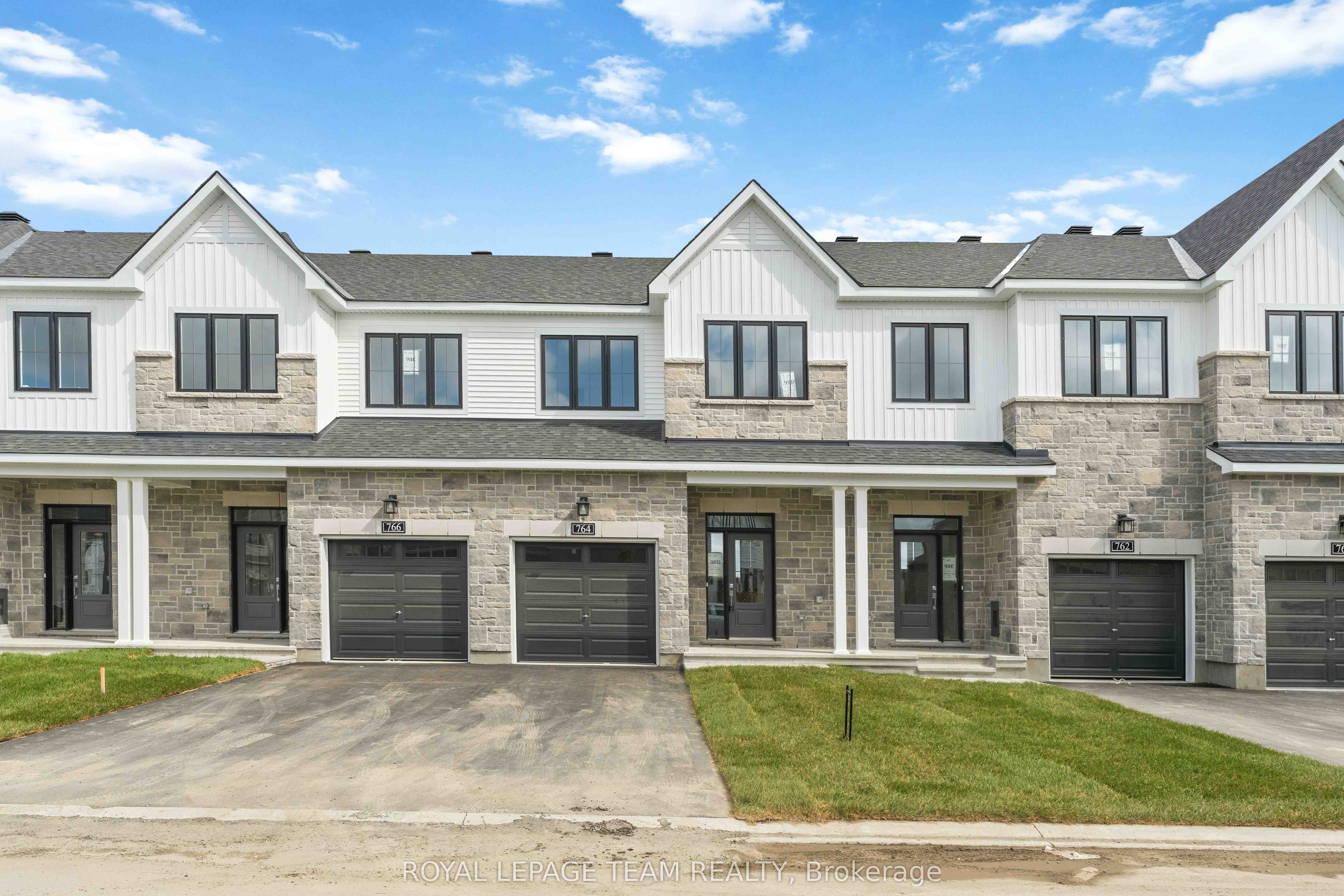 764 Fairline Row, Kanata, ON K2V 0V7