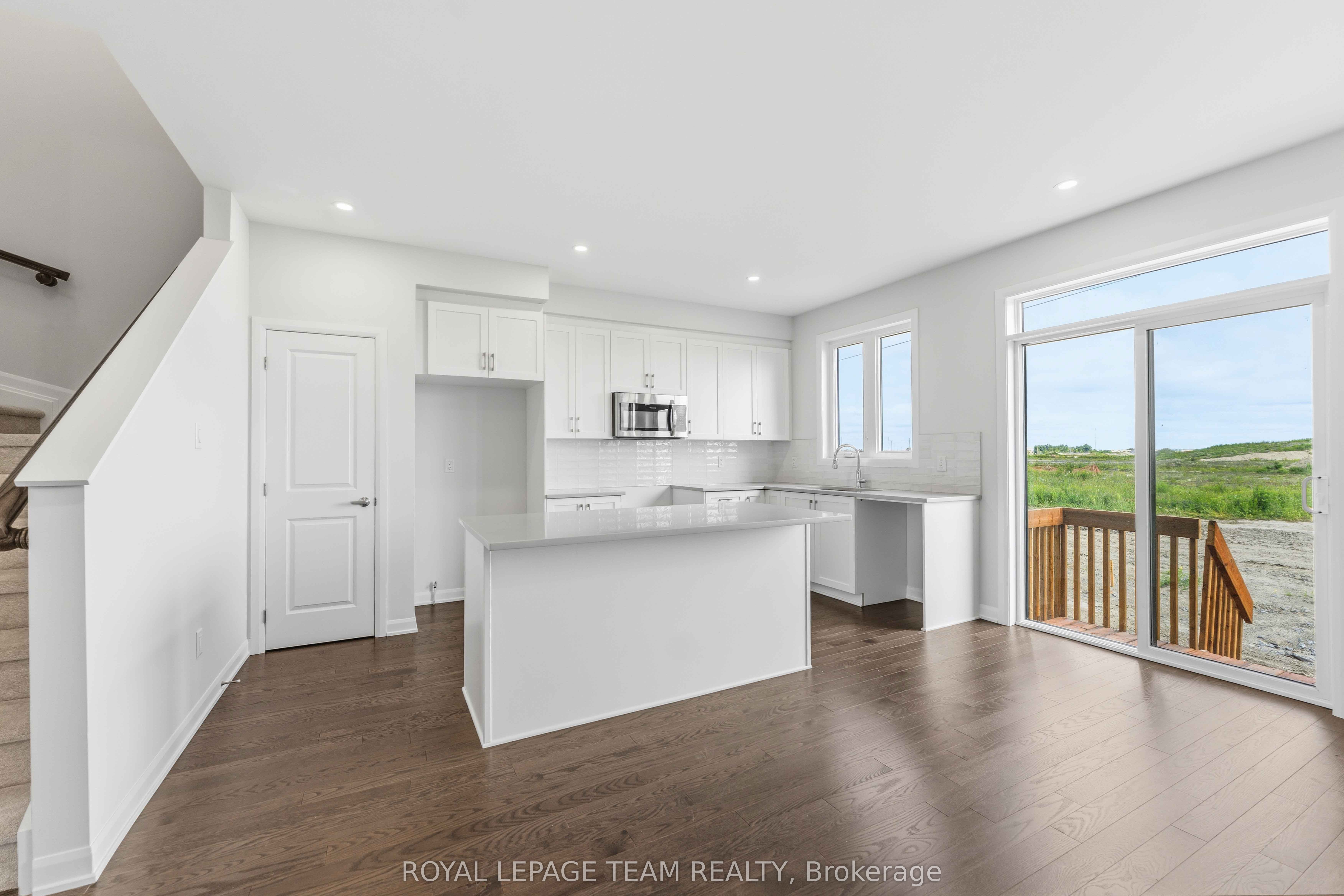 764 Fairline Row, Kanata, ON K2V 0V7 photo 5