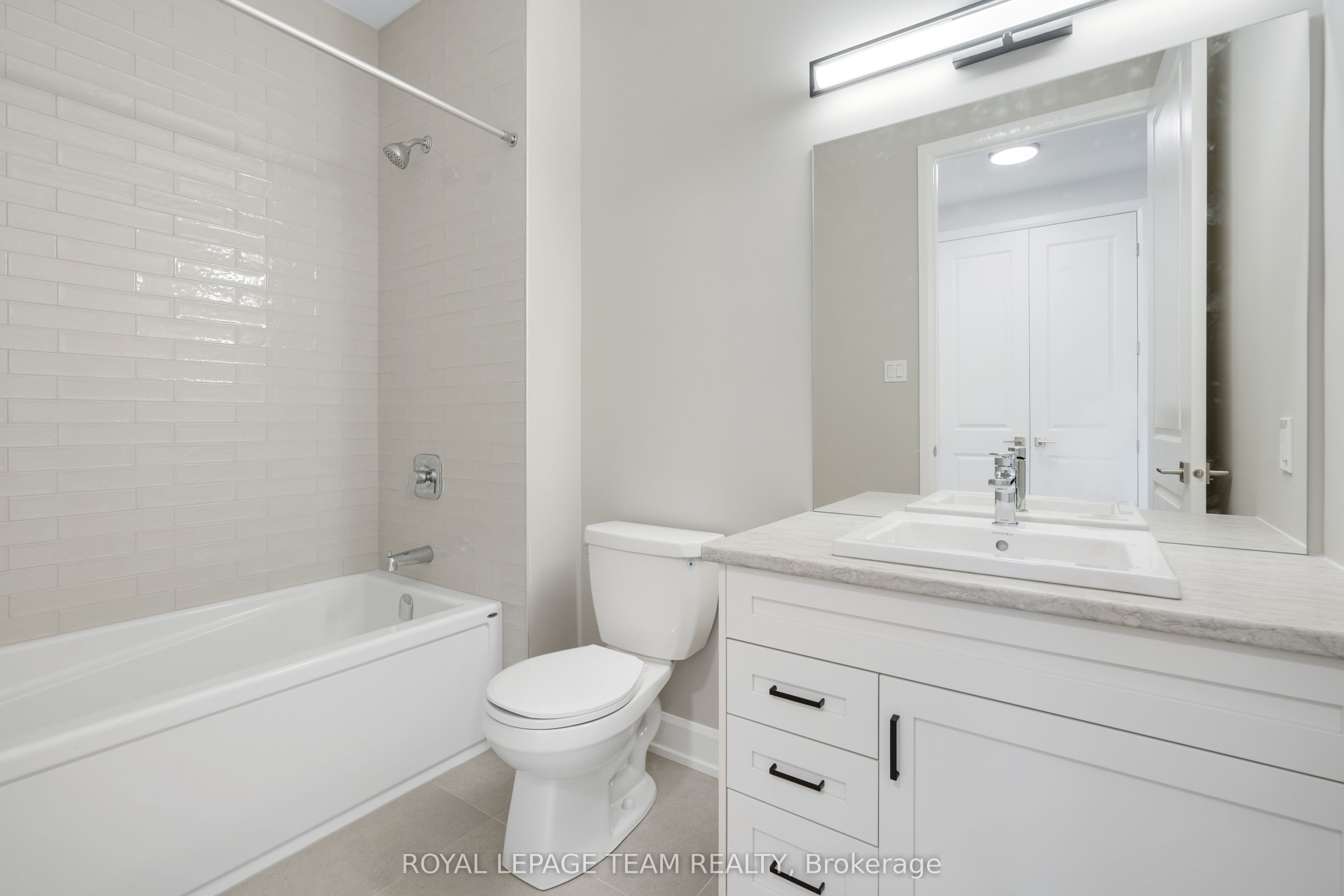 1165 Potter Drive, Brockville, ON K6V 0G8 photo 5