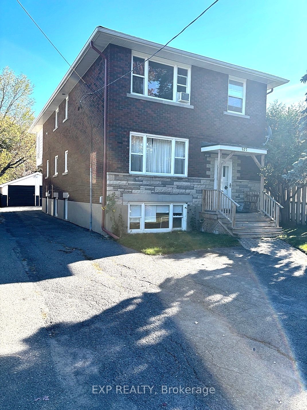 527 Laderoute Avenue, Westboro - Hampton Park, ON K1Z 5V9 photo 2
