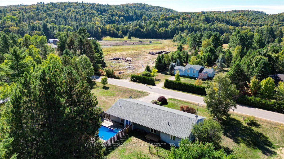 11876 Opeongo Road, Madawaska Valley, ON K0J 1B0 photo 2