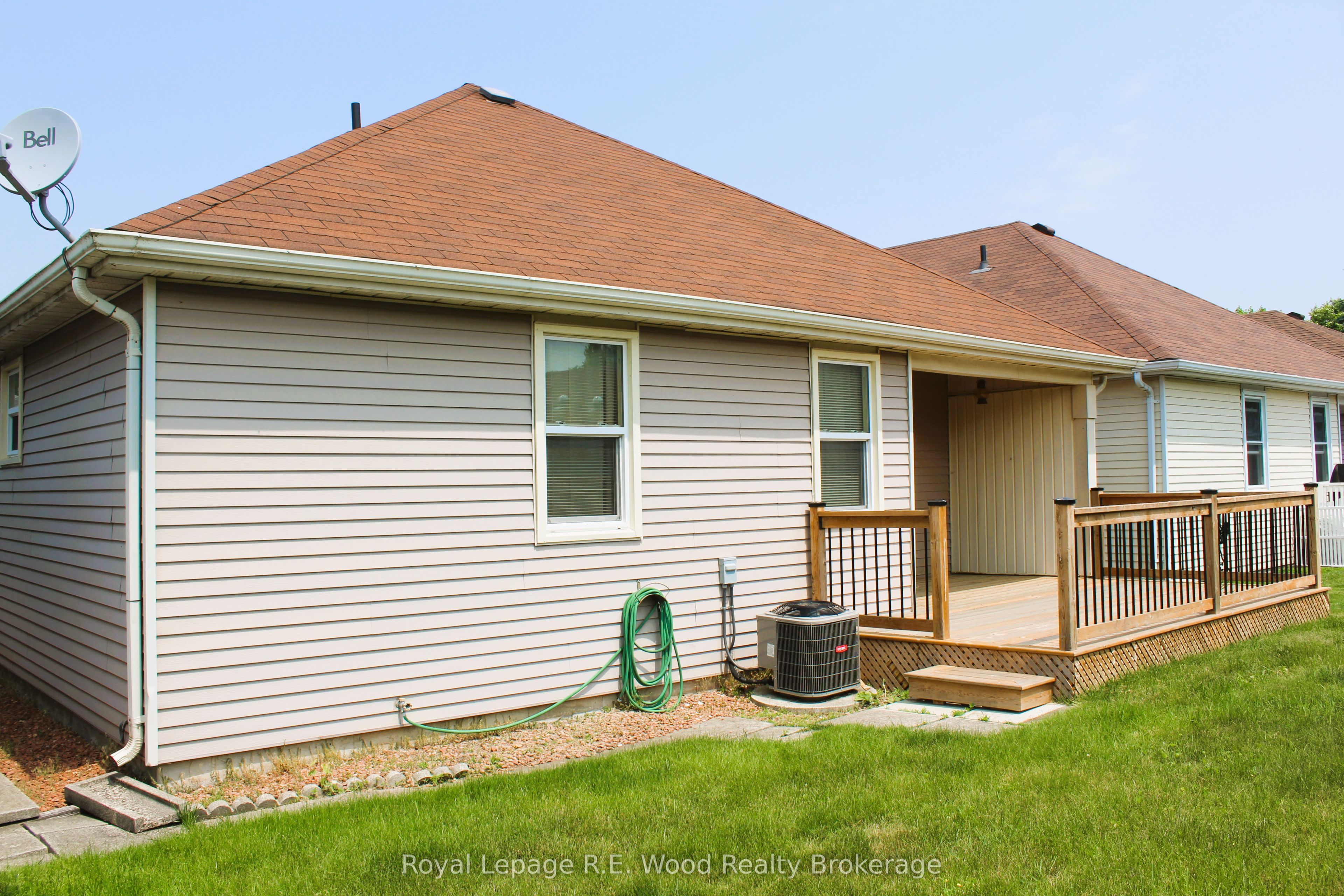58 Hawkins Crescent, Tillsonburg, ON N4G 5K7 photo 3
