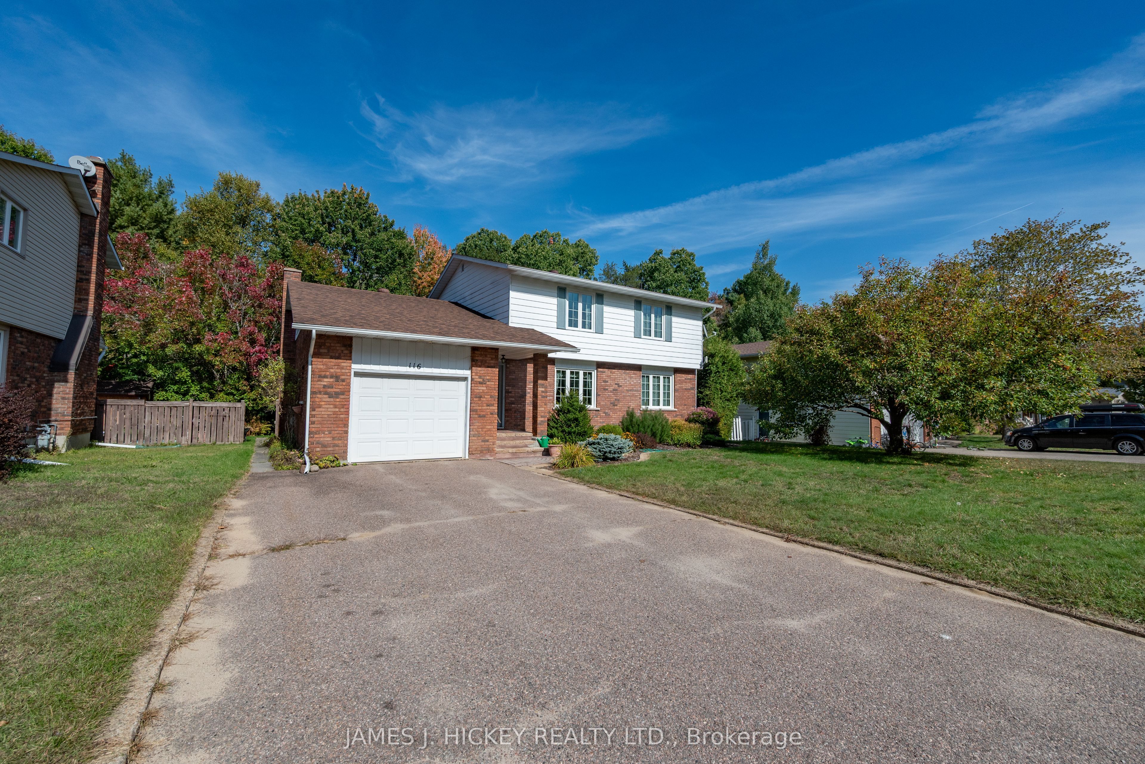 116 Frontenac Crescent, Deep River, ON K0J 1P0 photo 4