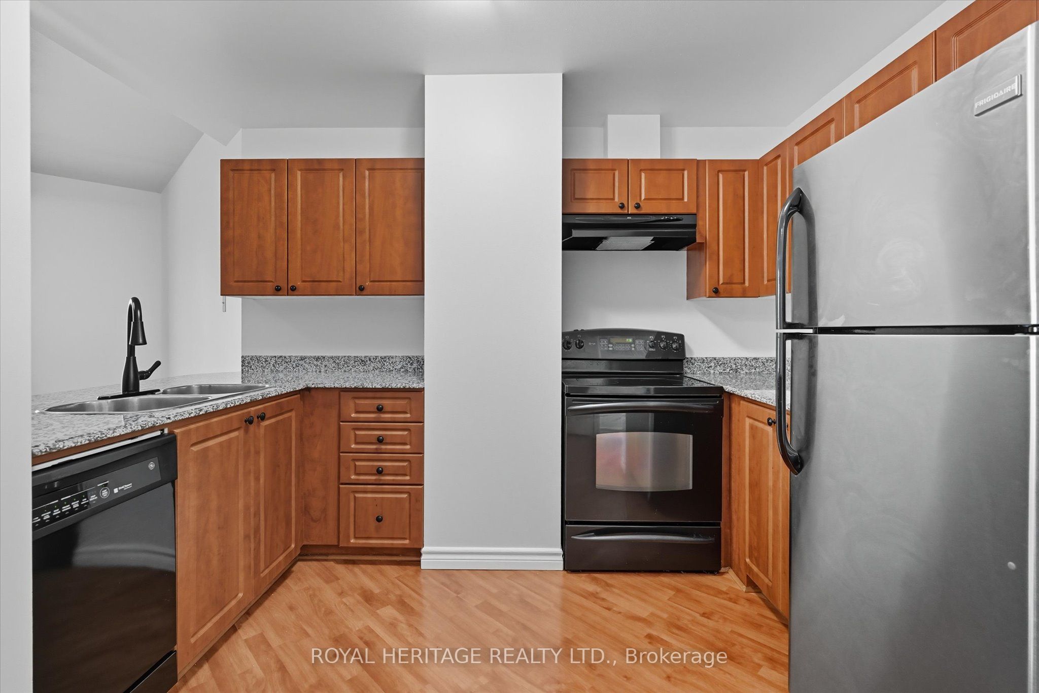 135 James Street S 615, Hamilton, ON L8P 2Z6 photo 4