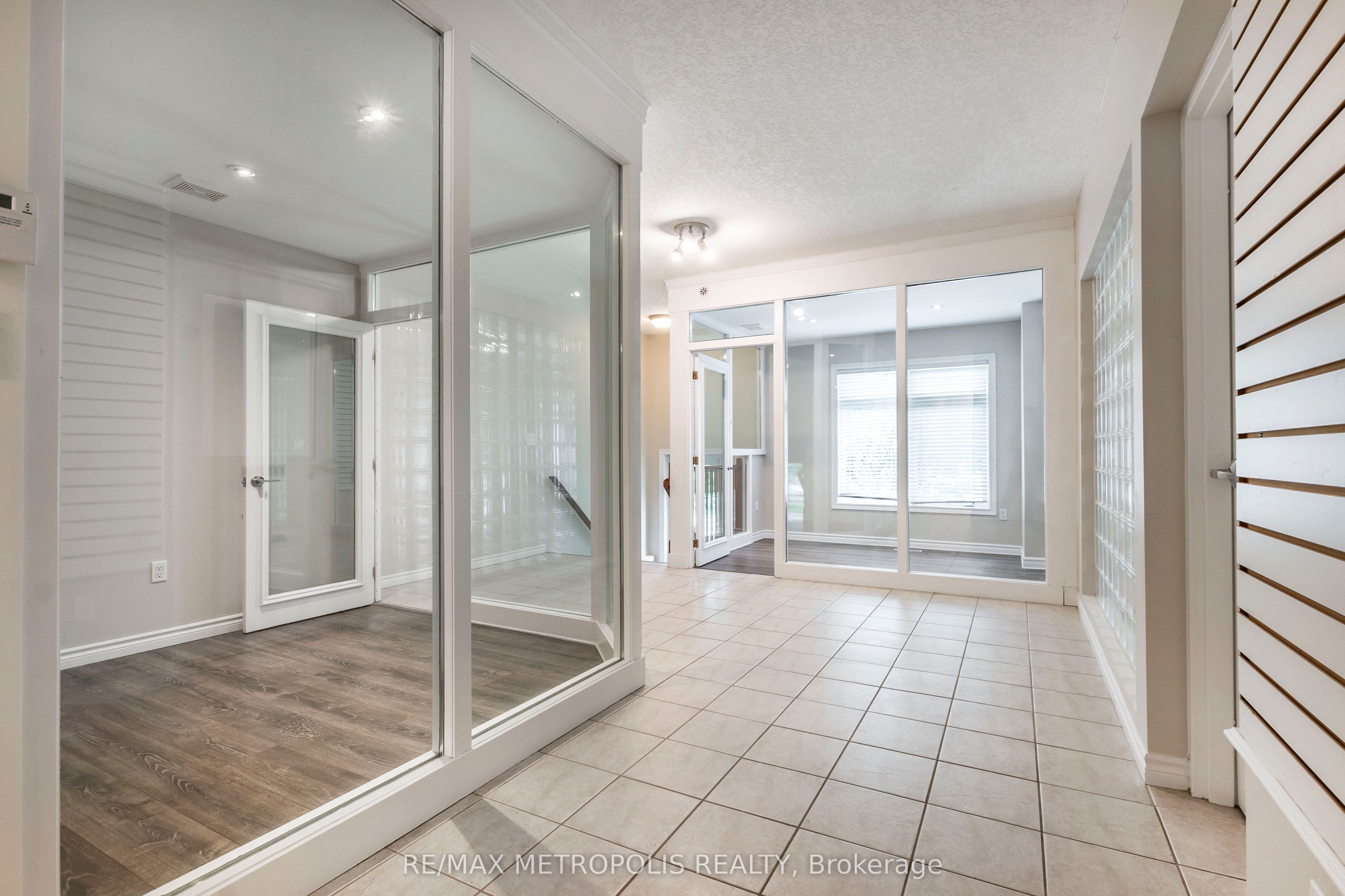 619 Wild Ginger Avenue C16, Waterloo, ON N2V 2X1 photo 5