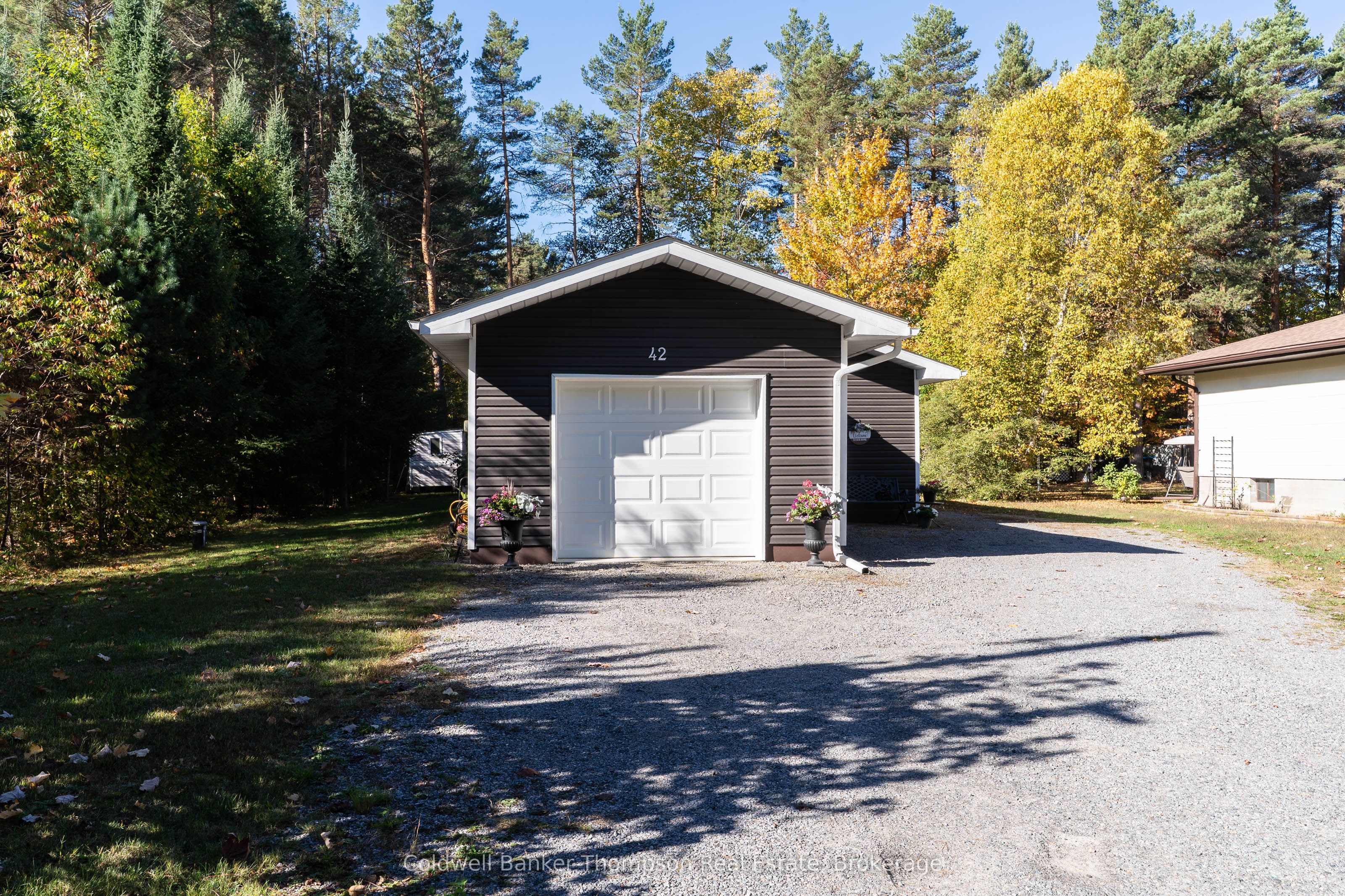 42 Murray Street, Sundridge, ON P0A 1Z0 photo 3