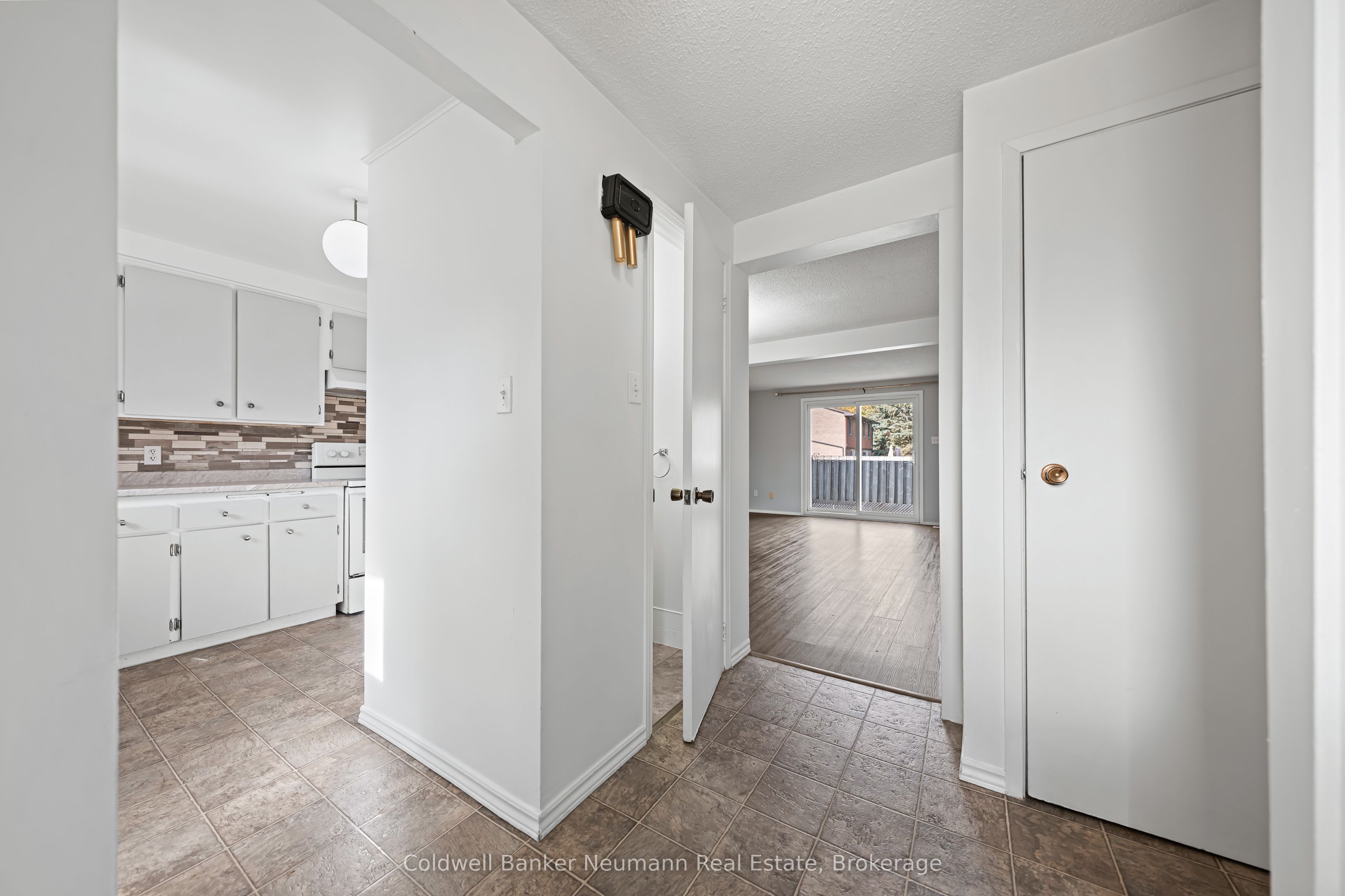 539 Willow Road 19, Guelph, ON N1H 7G3 photo 5