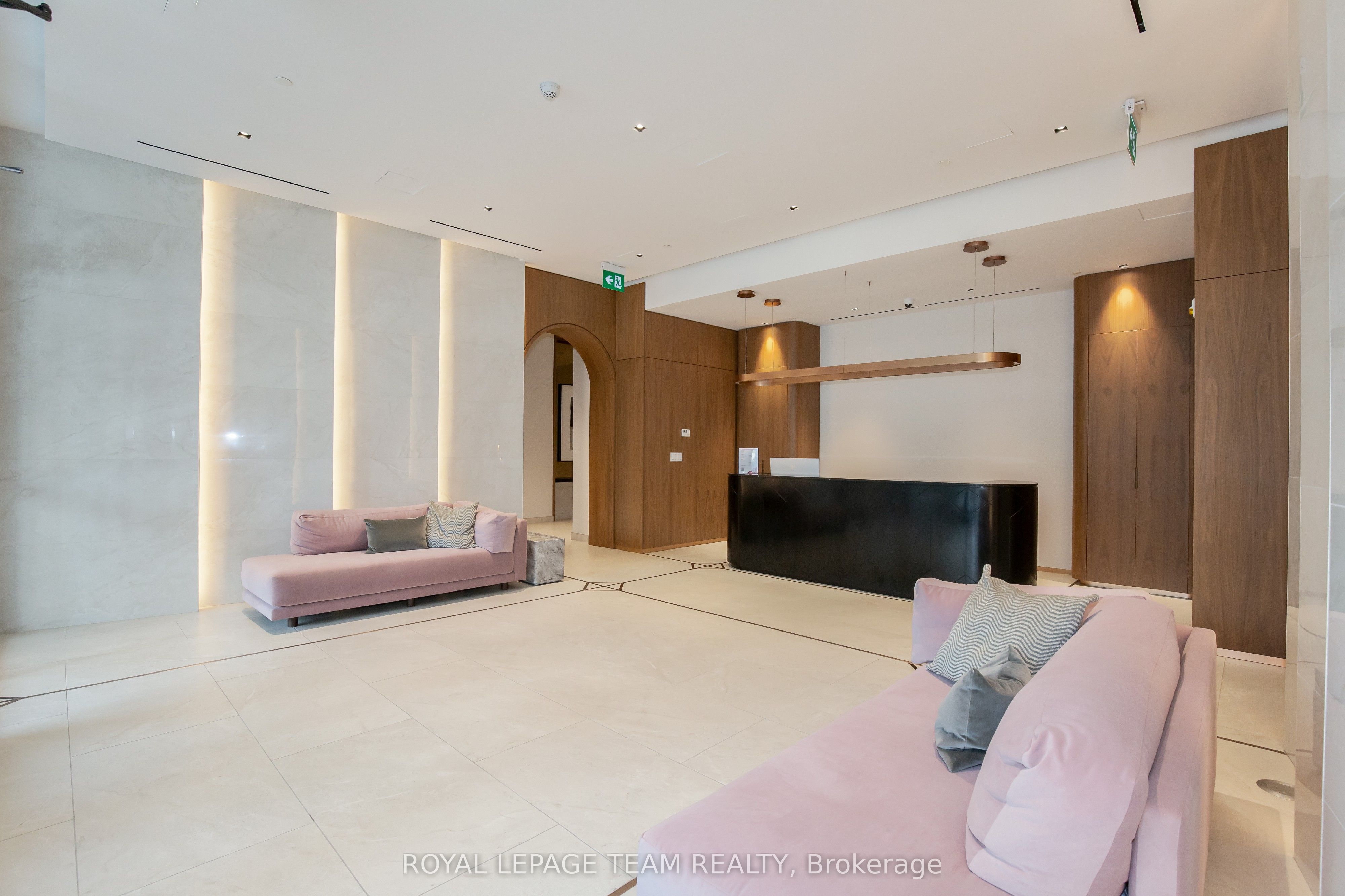 560 Rideau Street 501, Lower Town - Sandy Hill, ON K1N 0G3 photo 4