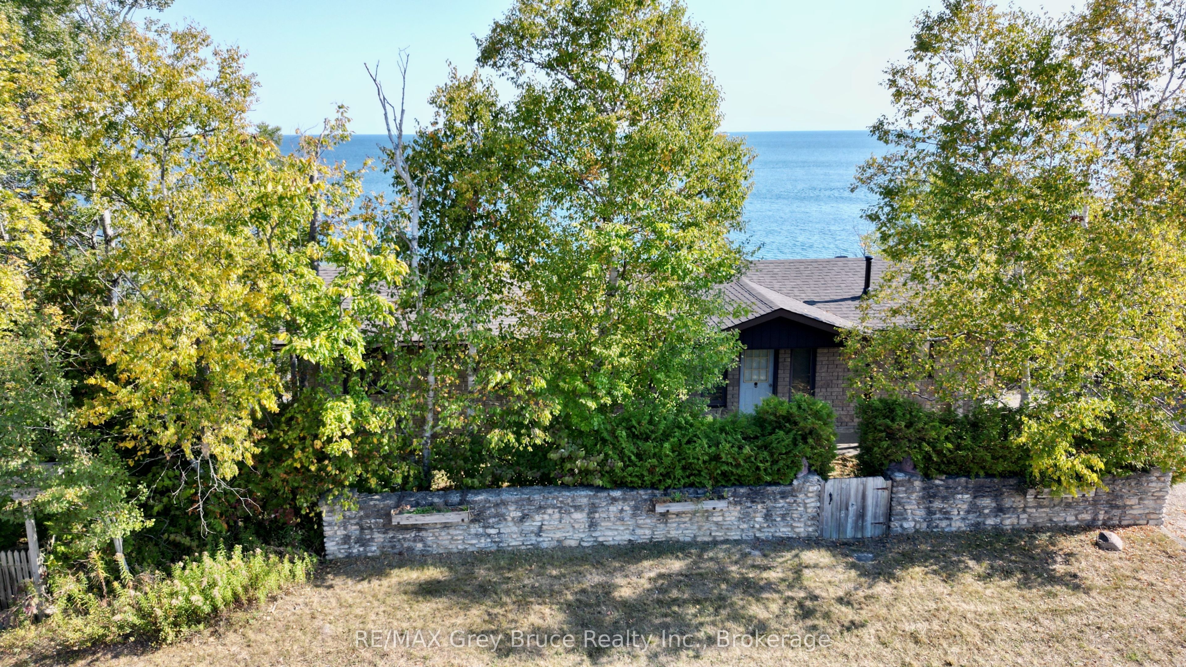 248 Isthmus Bay Road, Northern Bruce Peninsula, ON N0H 1W0 photo 4